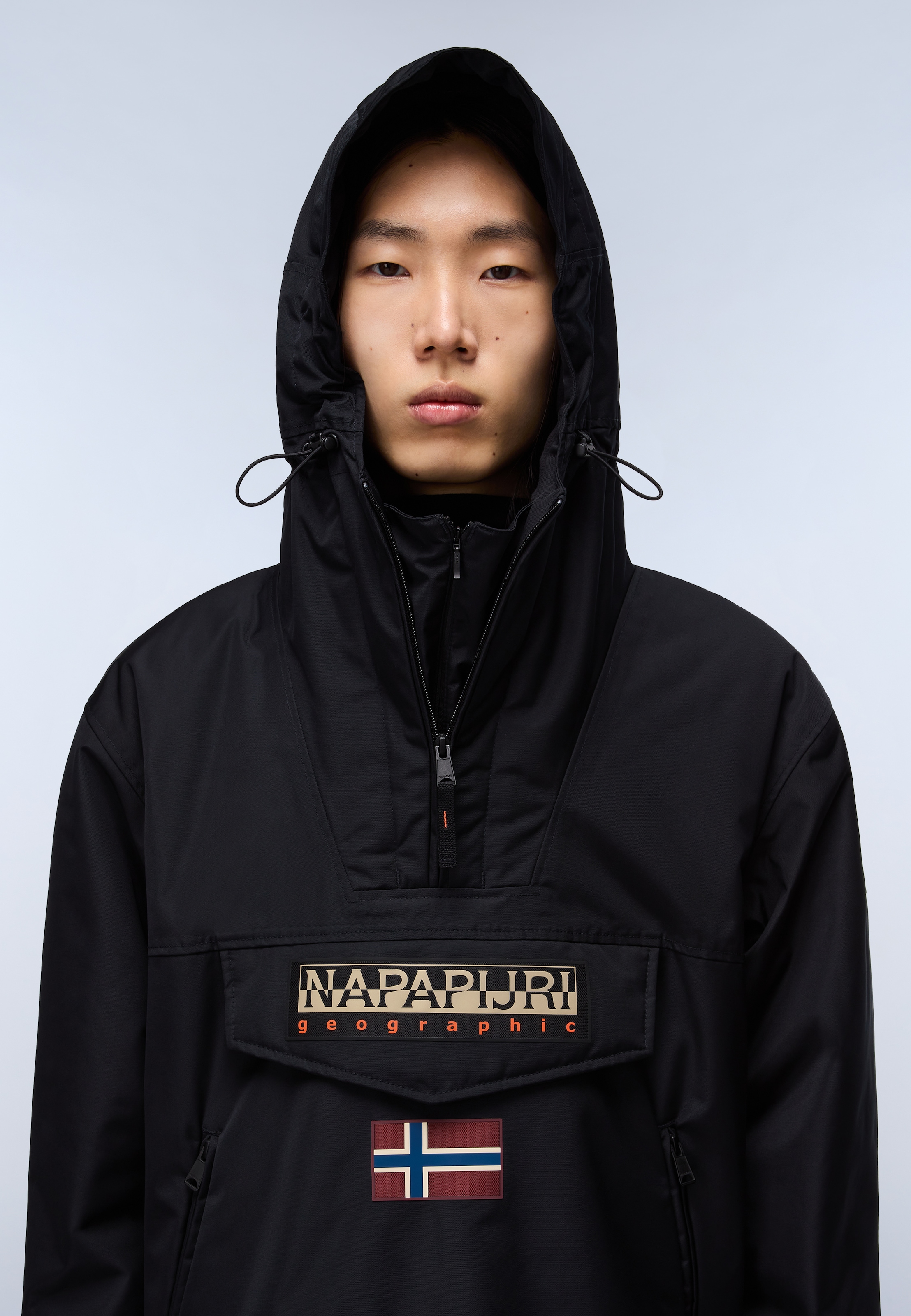 Napapijri Anorak avec capuche en polyester, aussi disponible en grandes tailles