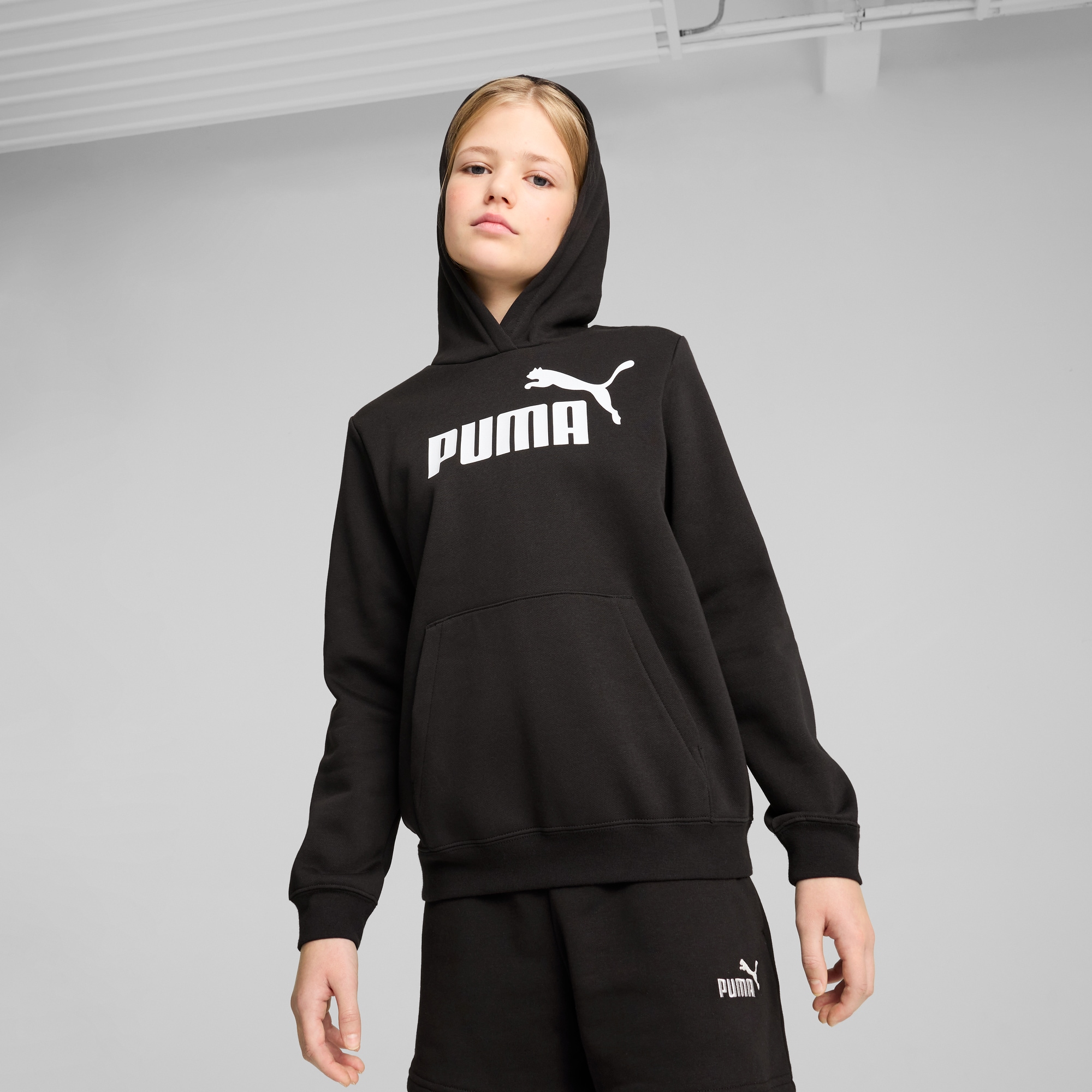 PUMA Sweat à capuche »ESS NO 1 LOGO HOODIE FL G«, avec capuche réglable, avec poche kangourou

