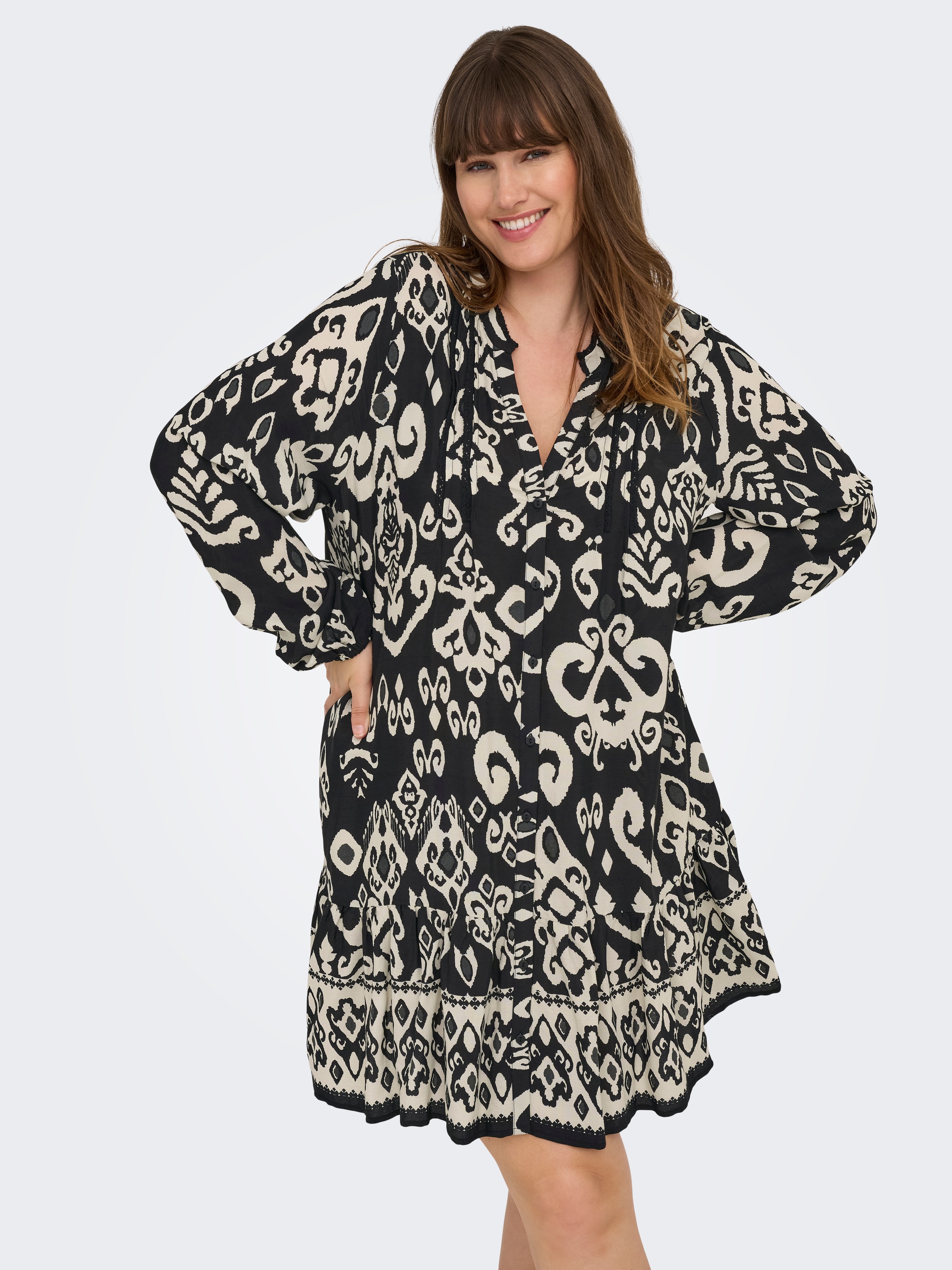 Image of ONLY CARMAKOMA Sommerkleid "CARAJA LS DRESS WVN NOOS"