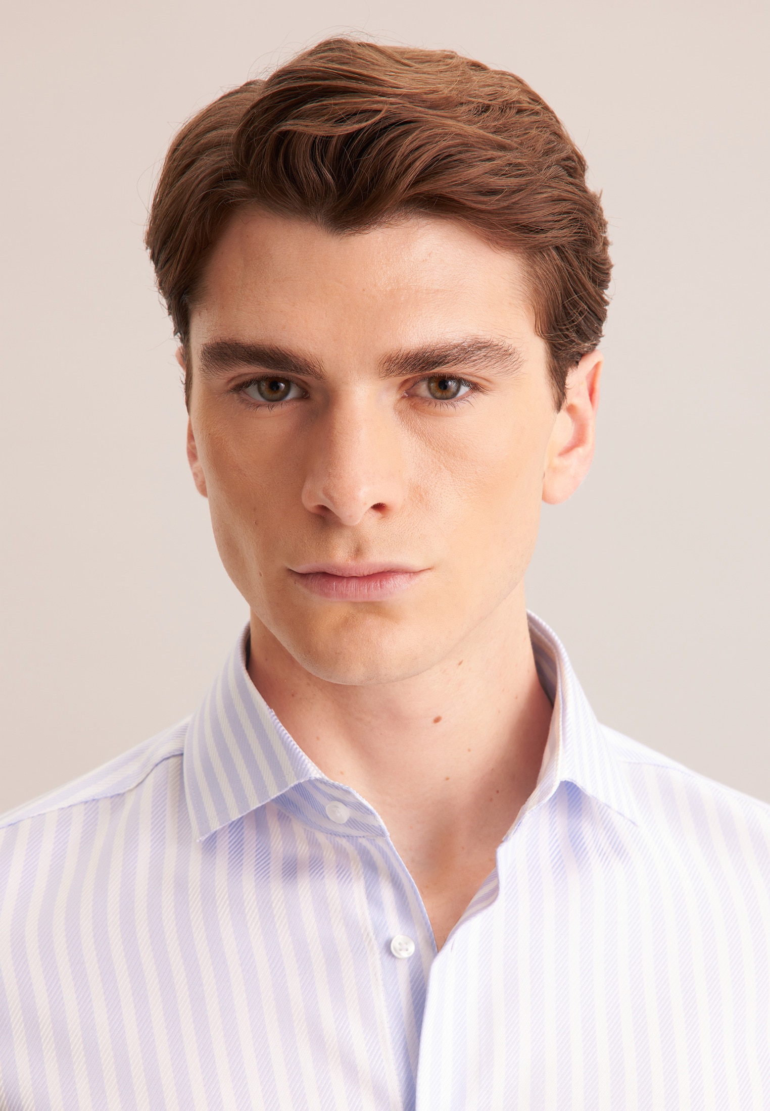 seidensticker Businesshemd »Schwarze Rose« Shaped 1/1 Kentkragen Gestreift