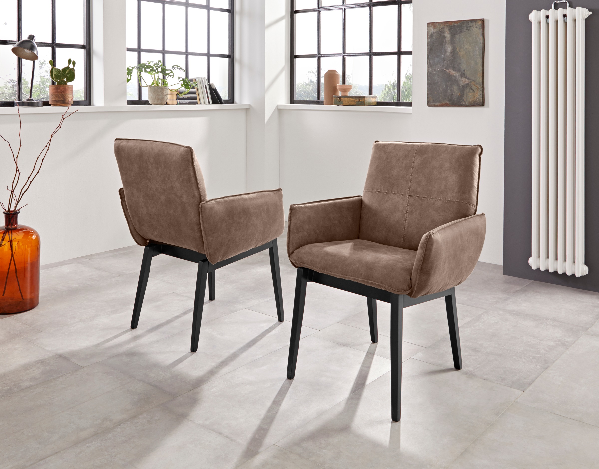 Image of Premium collection by Home affaire Armlehnstuhl »Model 6«, (Set), 2 St., Microfaser, Bezug in Microfaser oder Leder und das Gestell ist Buche Massivholz in schwarz lackiert bei Ackermann Versand Schweiz