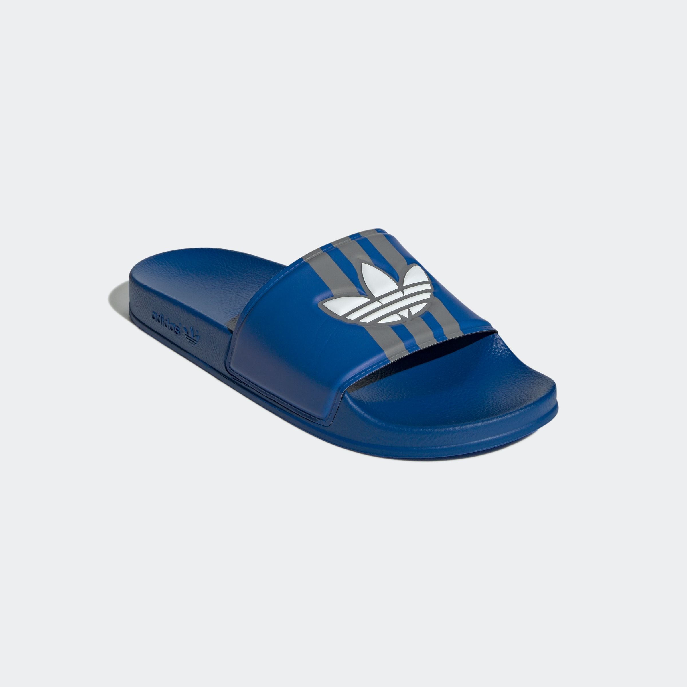 Adidas Originals, Herren, adidas Originals »ADILETTE« Badelatschen, blau, cloud weiß, grau three, 39, Eine stylishe adilette für jeden Tag.