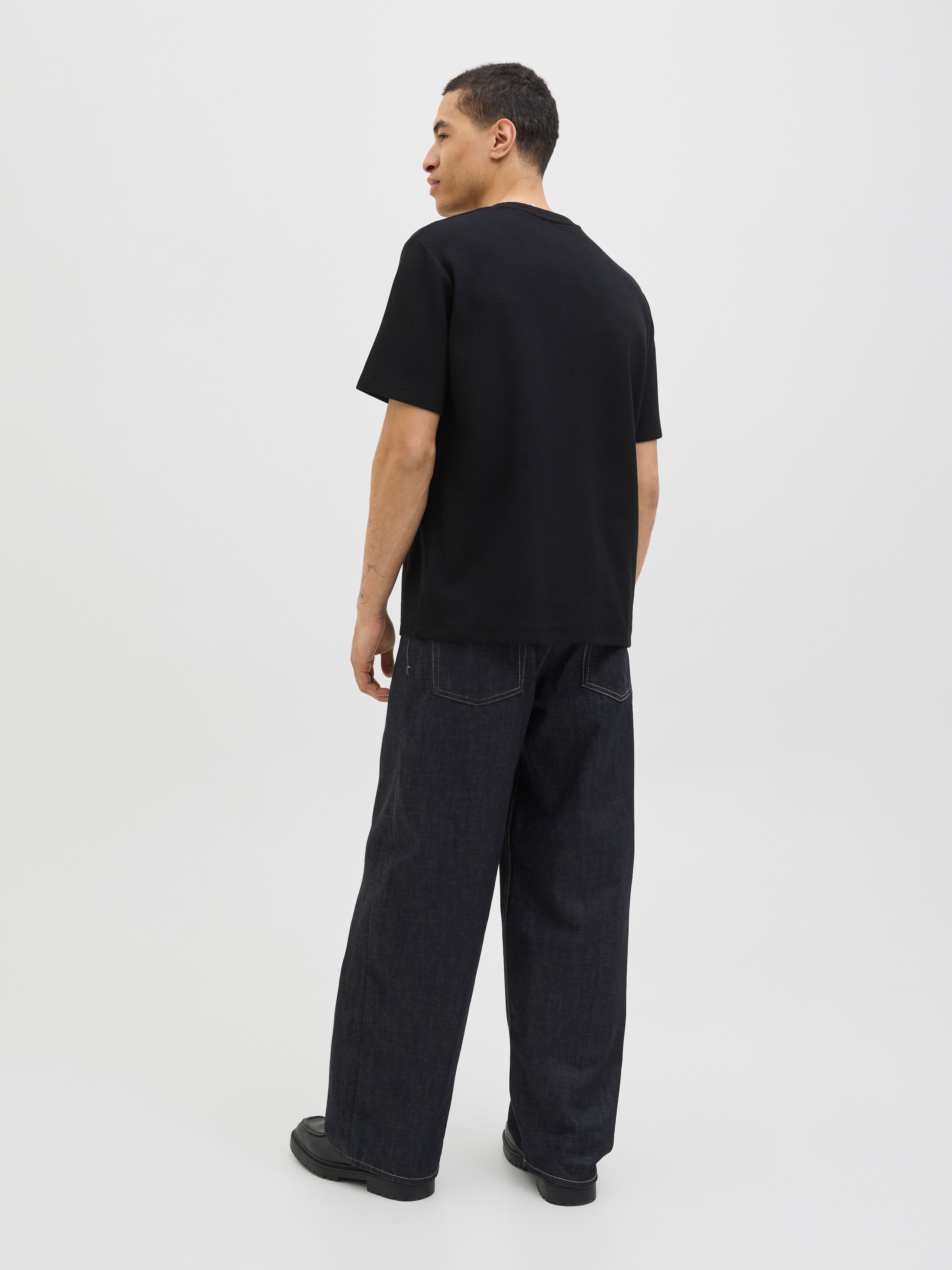 Jack & Jones Shirt à col rond »JJEAUSTIN TEE SS NOOS« Materialmix, relaxed fit