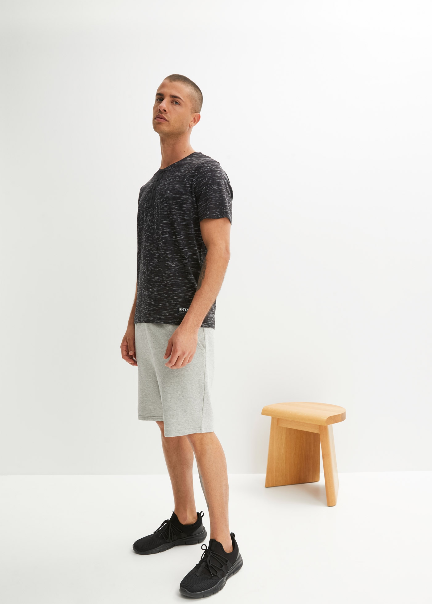 bonprix Sweatbermudas  ceinture élastique et poches latérales