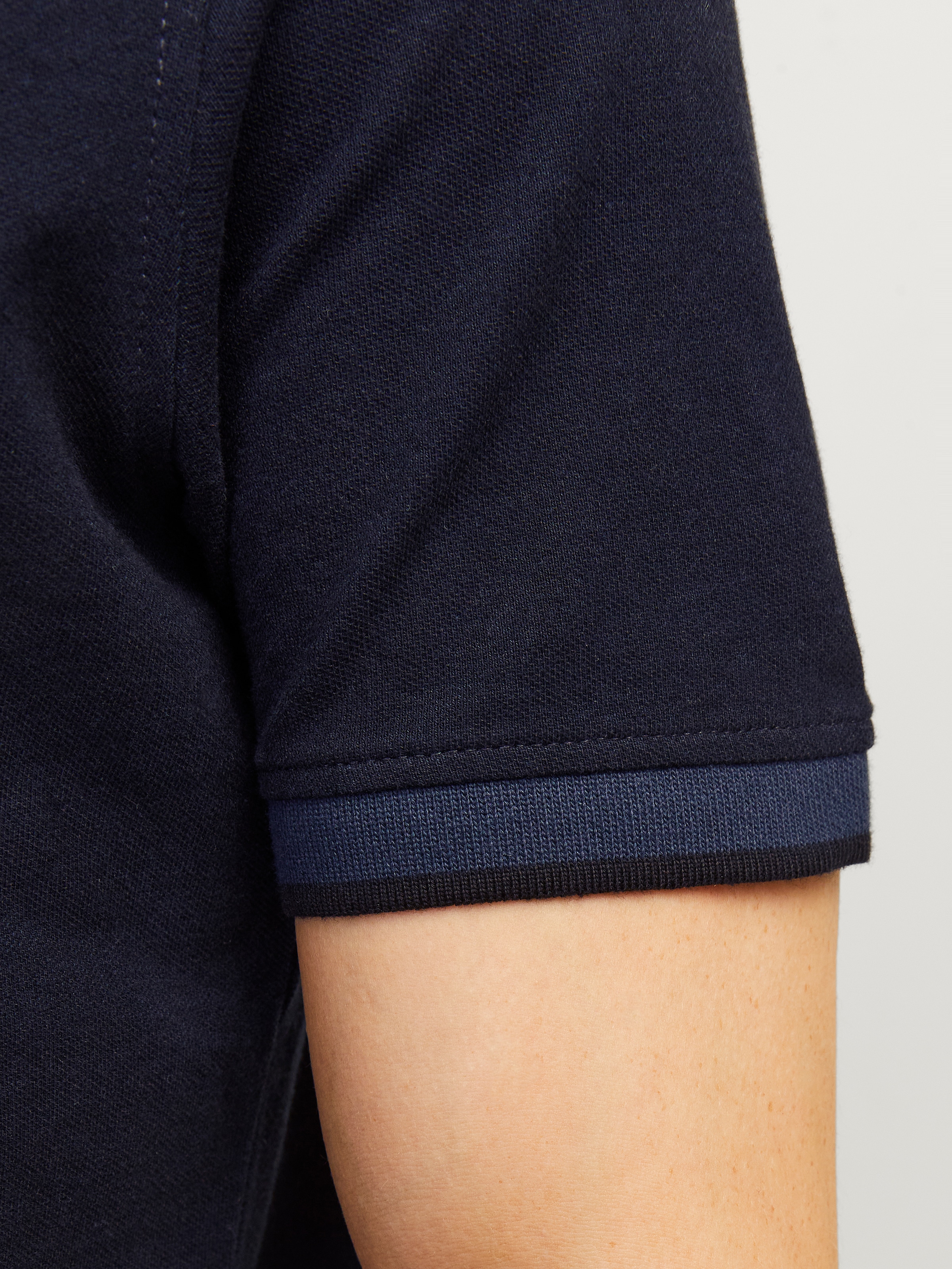 Jack & Jones Polo »JJEPAULOS  Poloshirt mit klassischem Kragen und figurbetonter Form« broderie logo, tendance, étroit, coton, col polo
