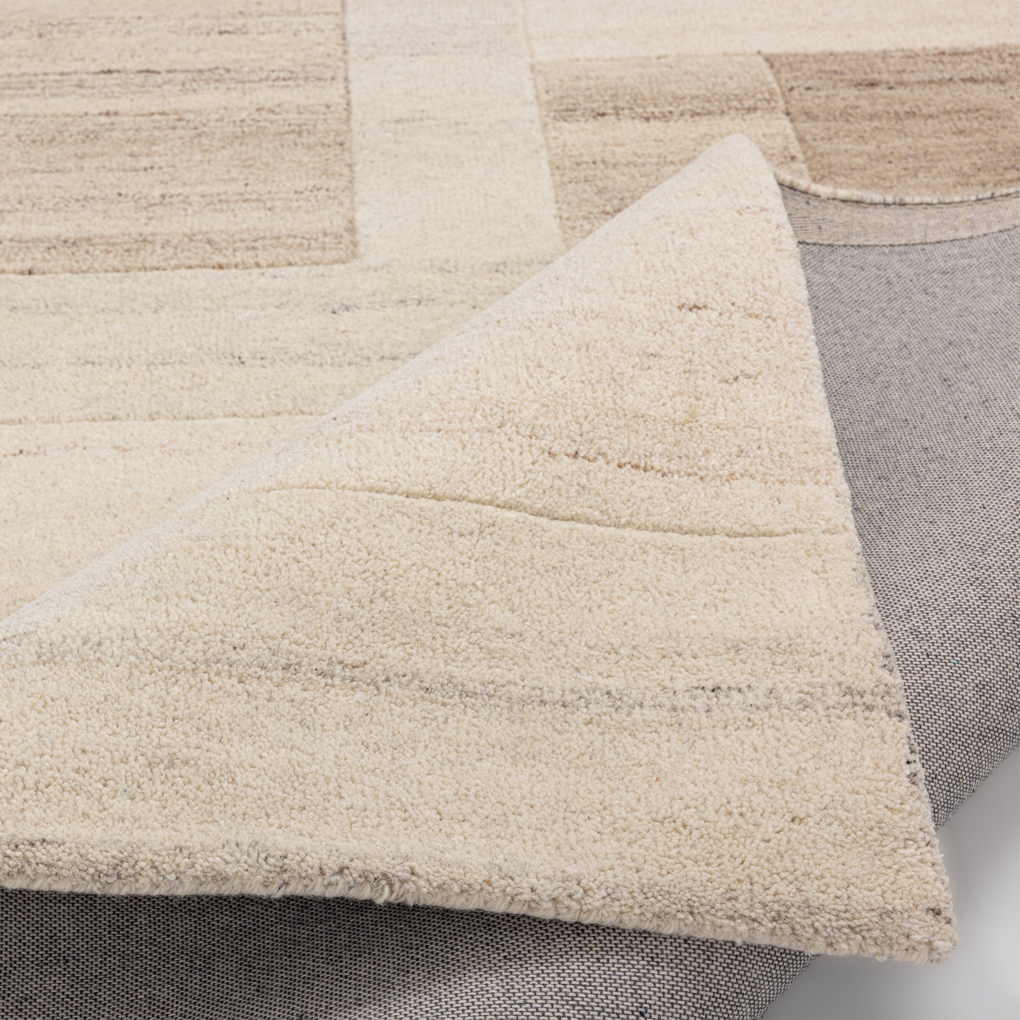 THEKO Wollteppich »Lola, Wolle, handgearbeitet, Patchwork Design, handgetuftet« rechteckig 12 mm Höhe Wohnzimmer, Schlafzimmer, Esszimmer, auch als Läufer und rund