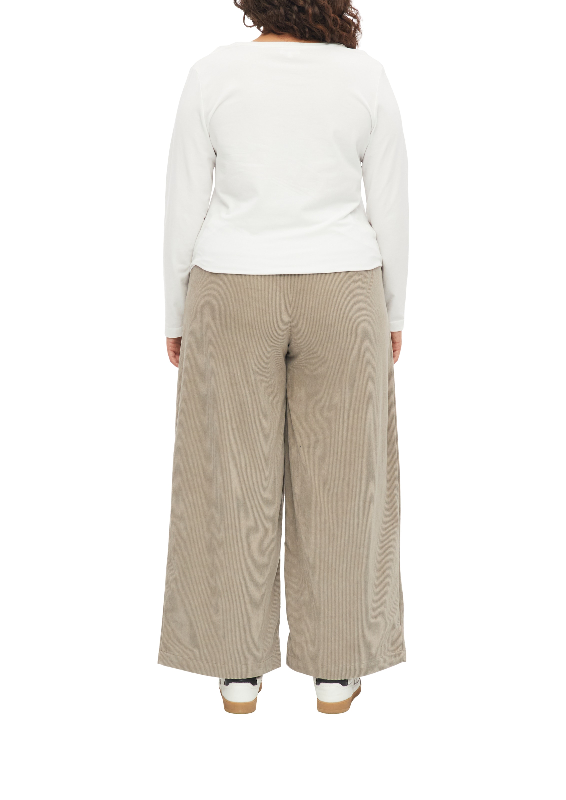 s.Oliver CURVE Pantalon en velours côtelé  mit Elastikbund / Grosse Grössen