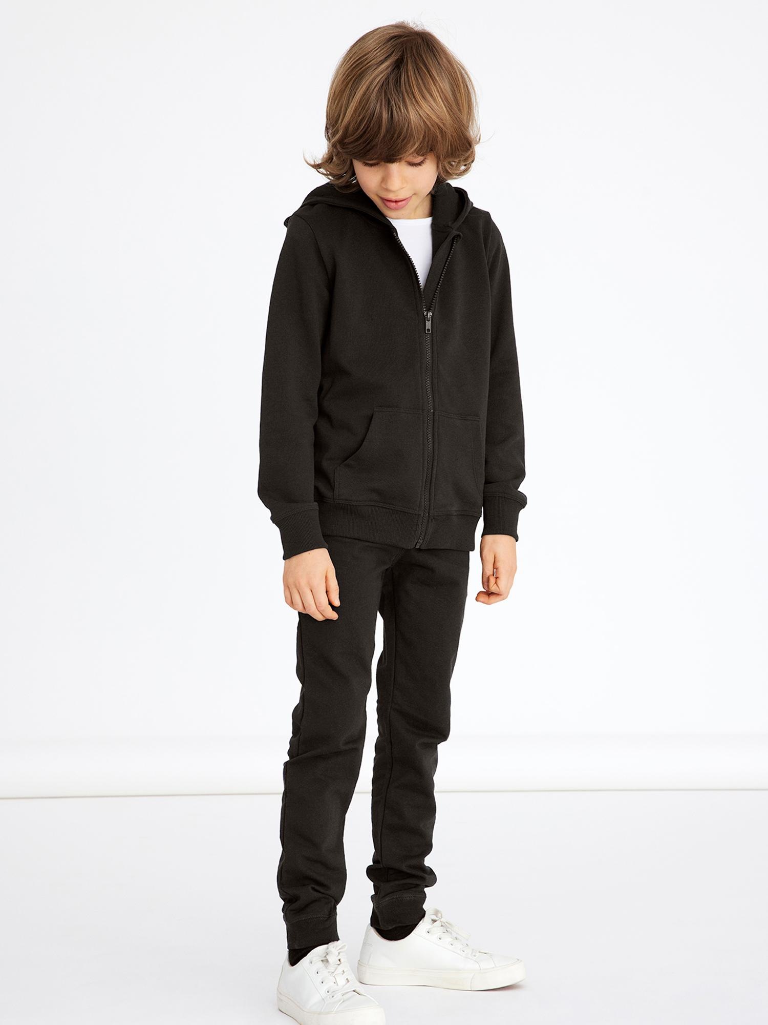 Image of Name It Kapuzensweatjacke "NKMNESWEAT – Sweatjacke mit Kängurutasche" unifarben, casual, regular fit, Sweatware, Rundhals