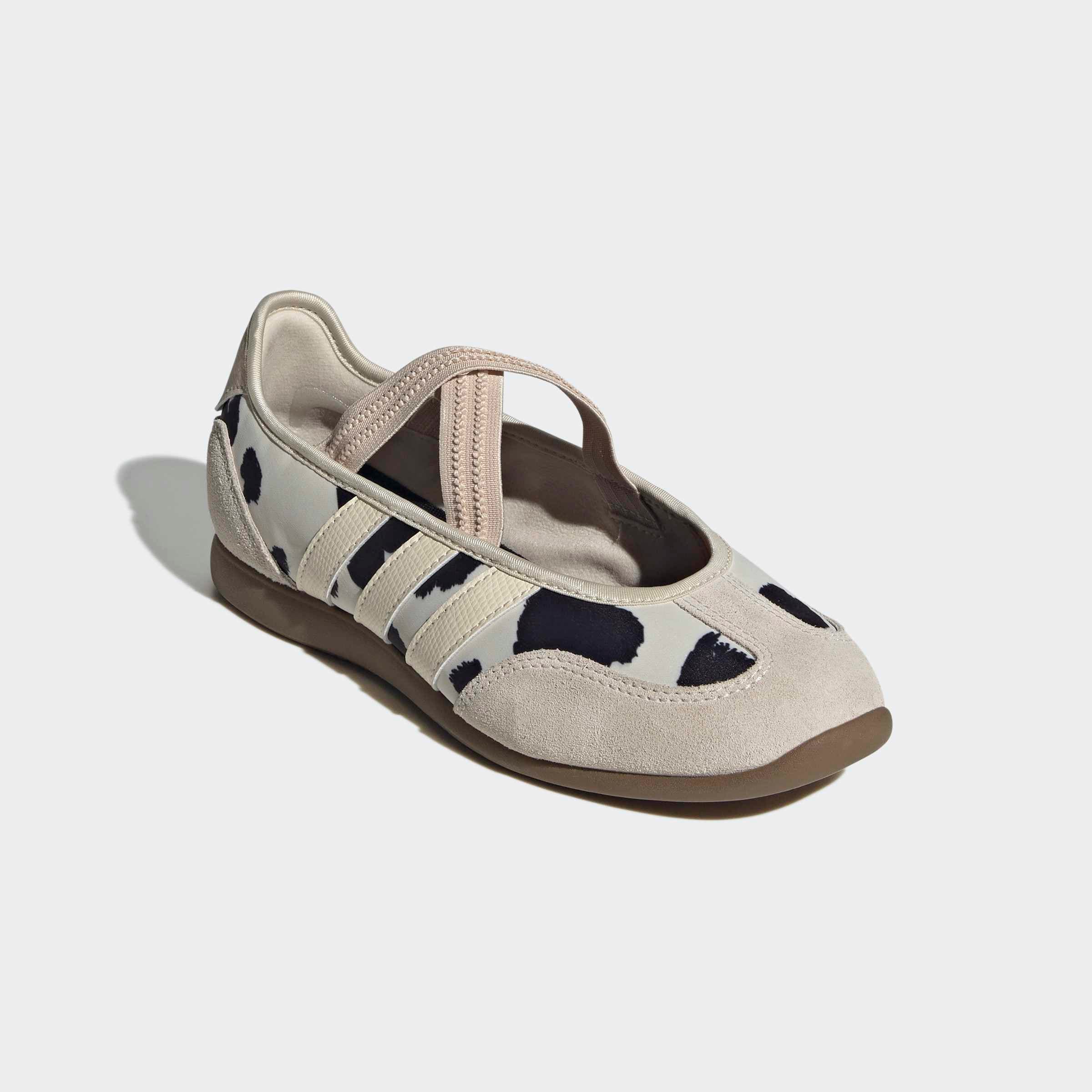 Image of adidas Sportswear Sneaker Ballerinas "BARREDA MARY JANE" mit Kuh Muster