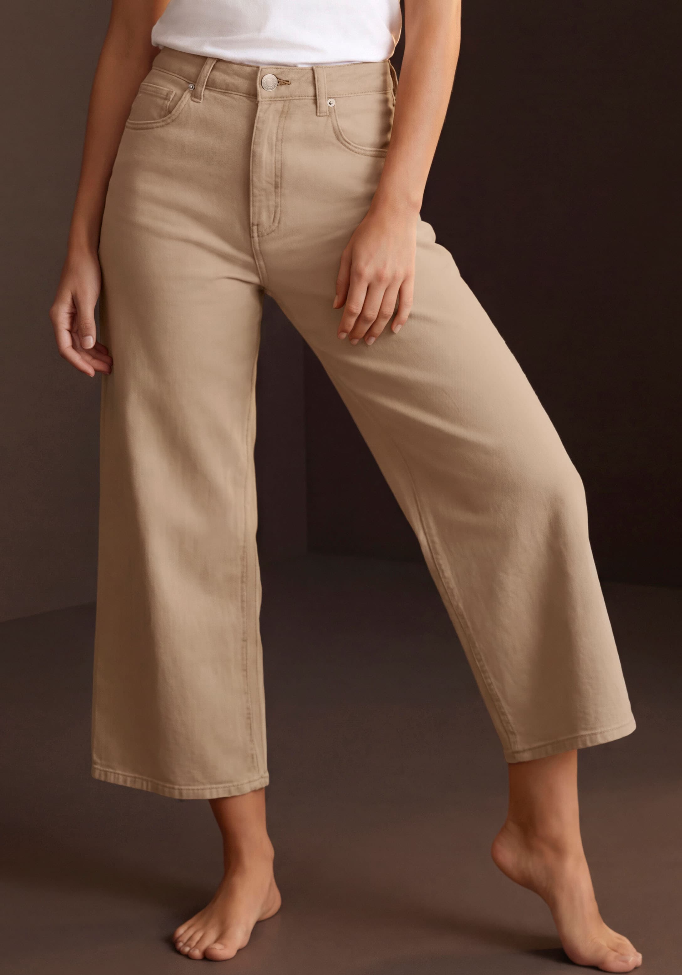 Image of LASCANA 7/8-Jeans "in modischer Culotte-Form" aus Baumwoll-Denim, Straight-Leg, Sommerhose