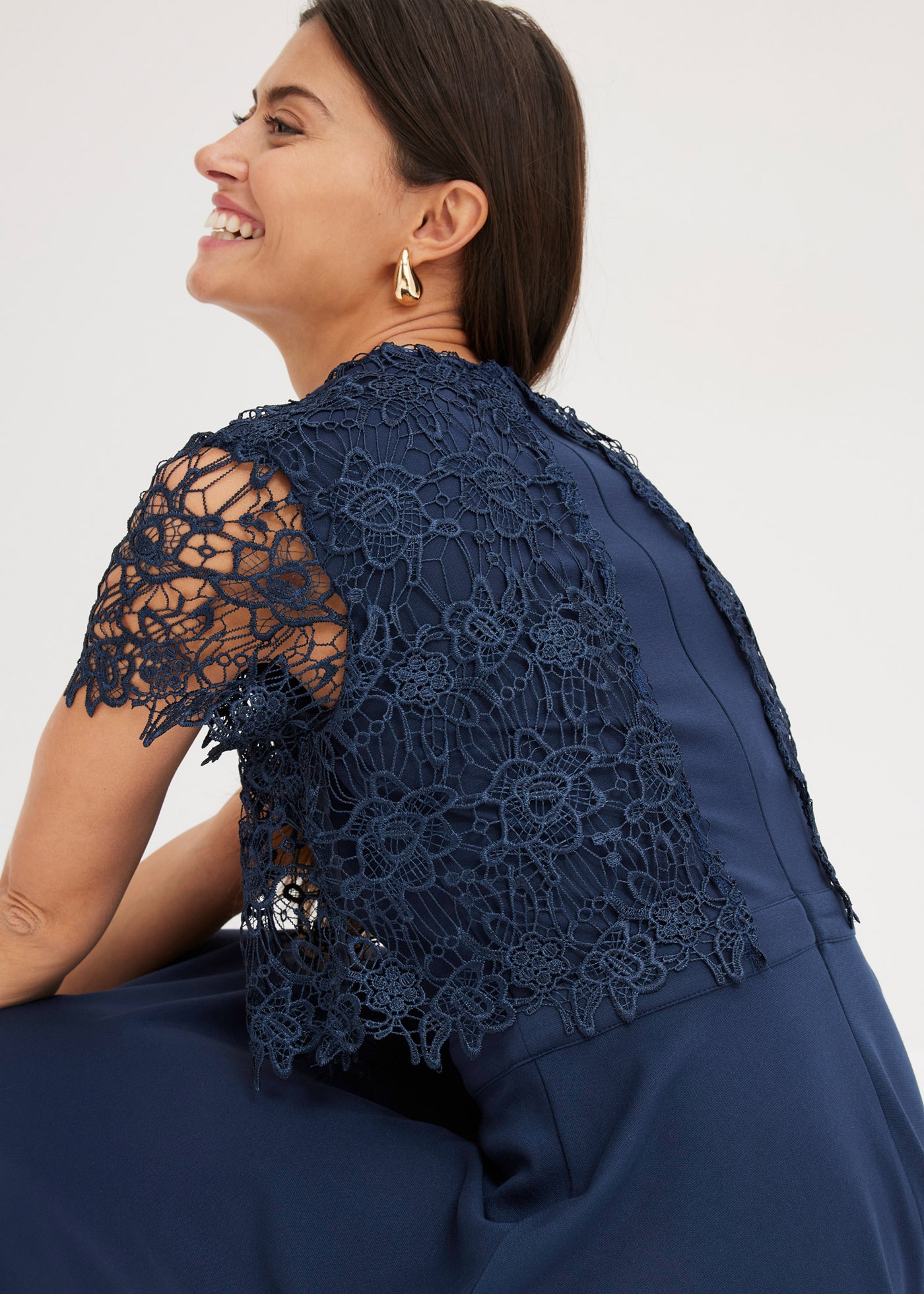 bonprix Robe midi für besondere Anlässe, ausgestellte Passform, mit Spitzen-Oberteil