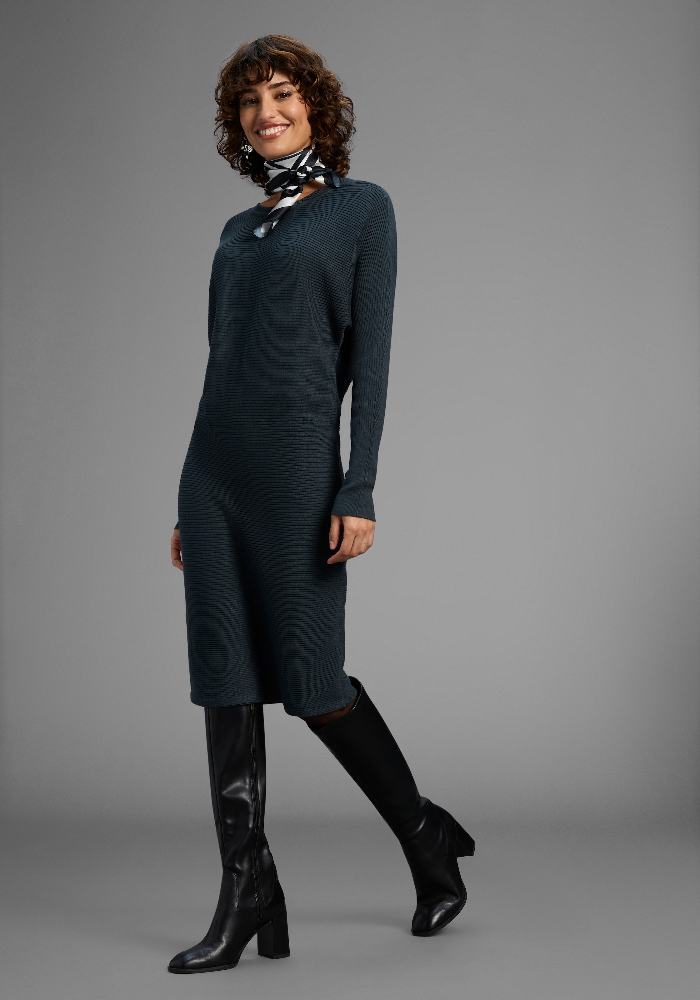 Laura Scott Strickkleid, mit weitem Arm