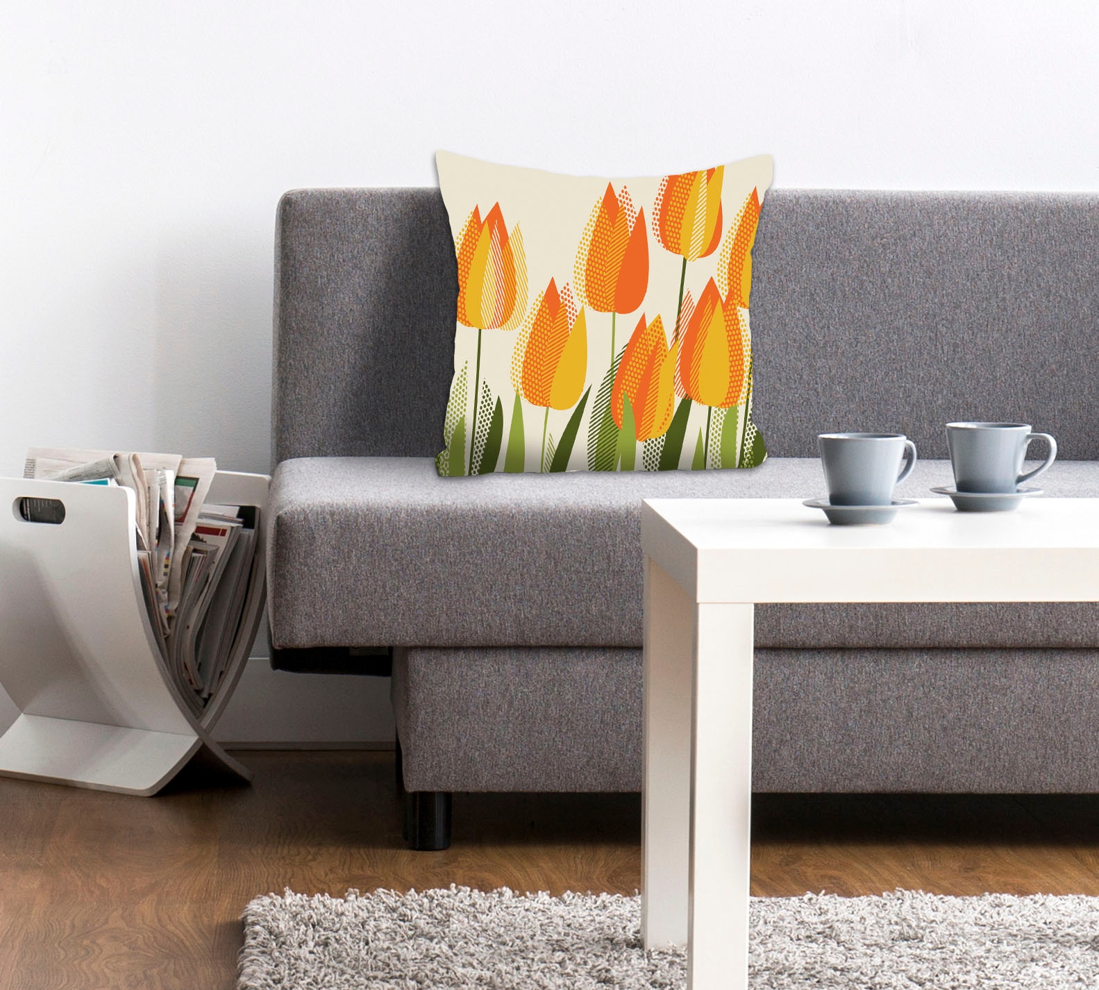 Image of queence Dekokissen "Holli" mit orangenen Tulpen
