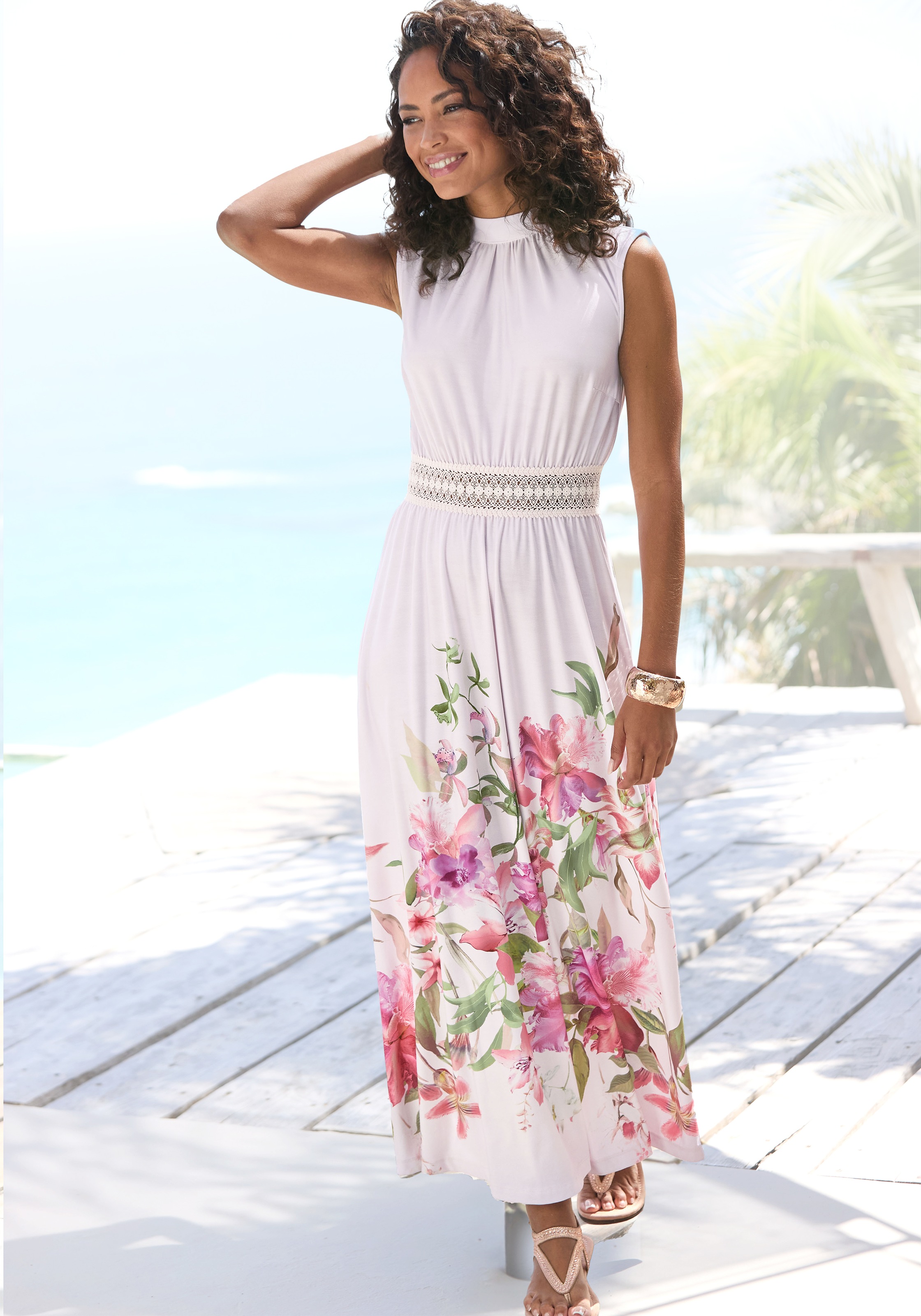 Image of LASCANA Maxikleid "aus glatter bügelfreier Ware" mit Blumendruck, Sommerkleid mit Spitzeneinsatz, Jerseykleid, festlich