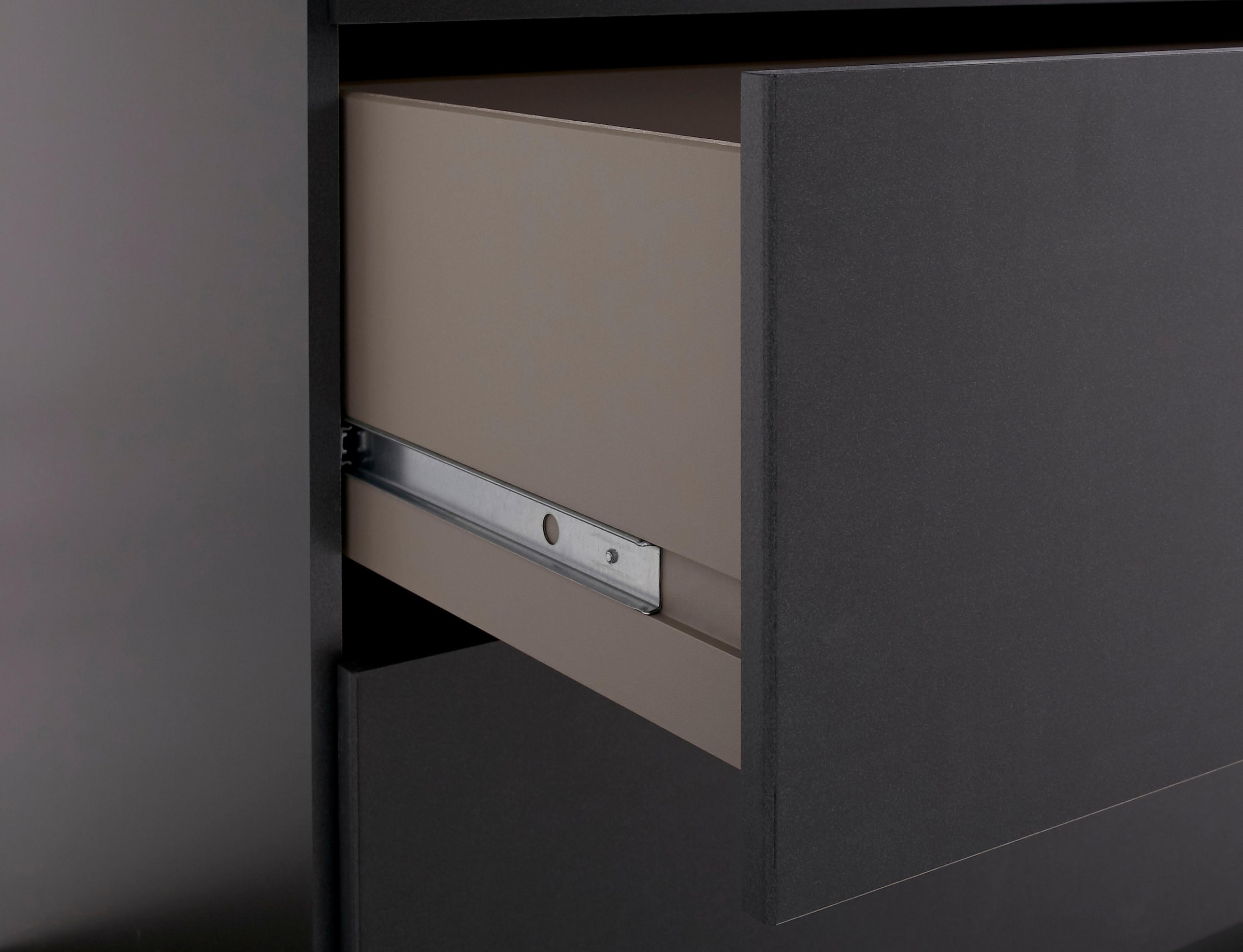 rauch Kleiderschrank »Harburg Bestseller im Schlafzimmer«, Schlafzimmerschrank Schrank Garderobe mit Spiegel