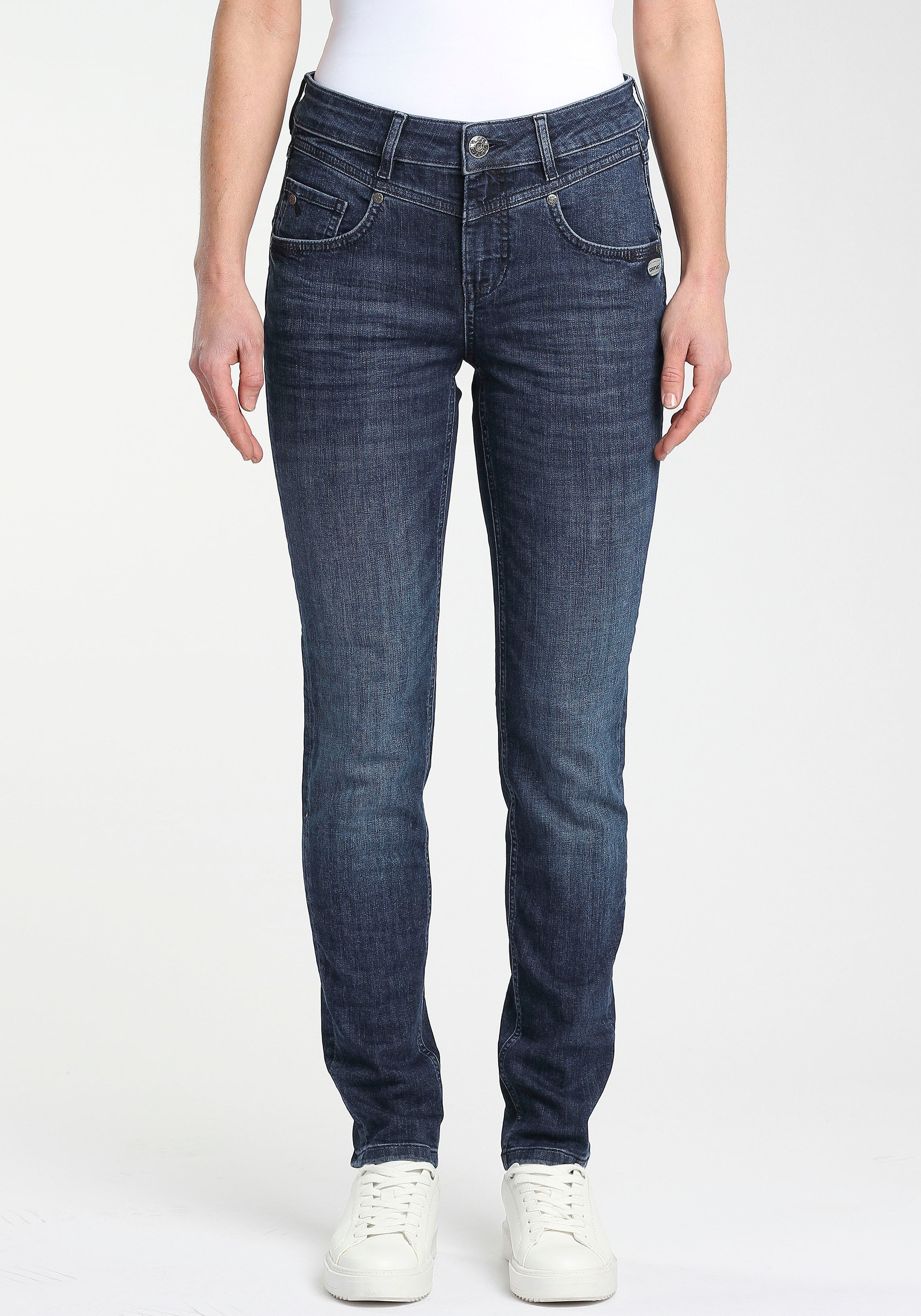 Image of GANG Skinny-fit-Jeans »MARISSA«, mit modischer V-Passe vorn & hinten bei Ackermann Versand Schweiz