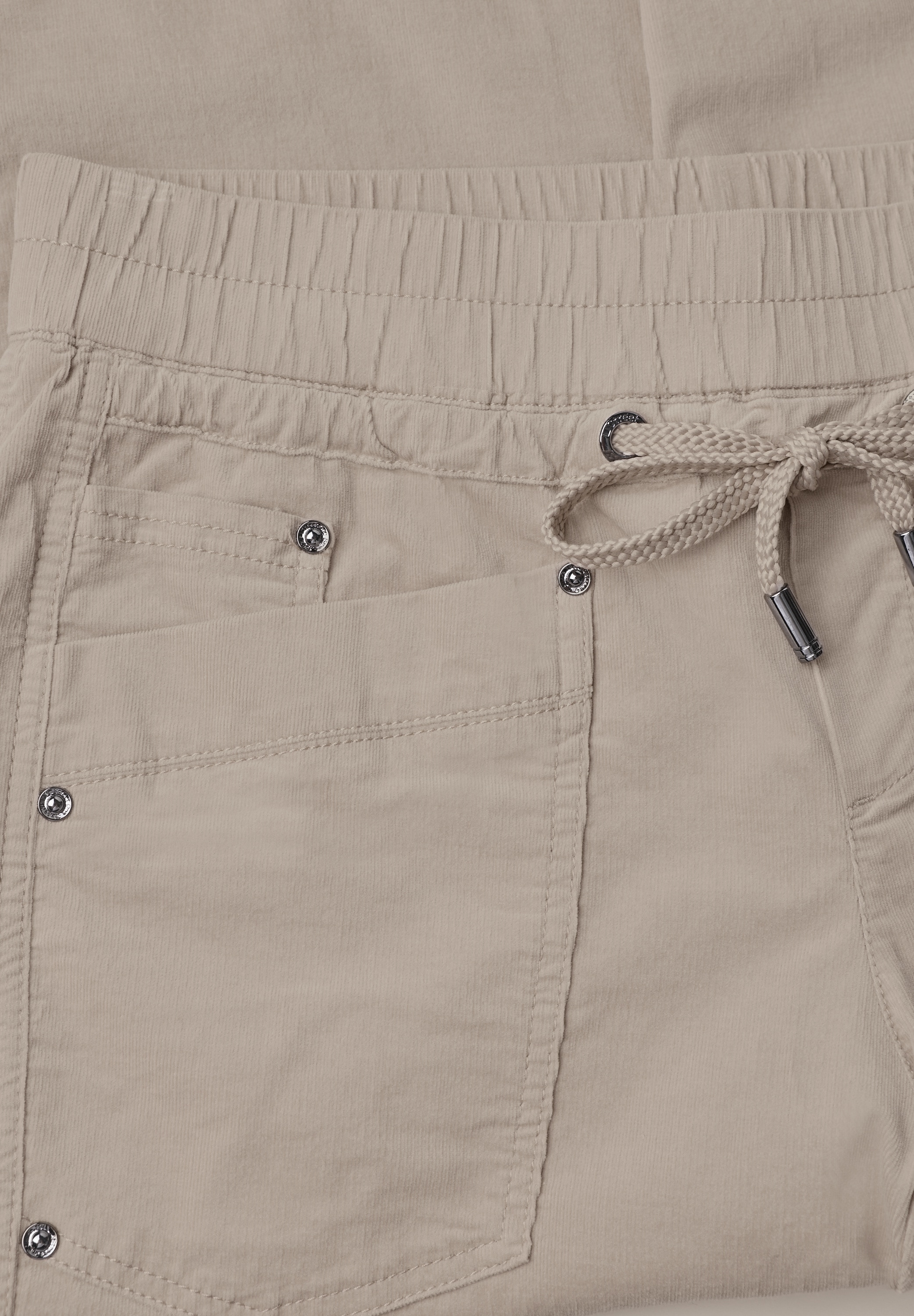 STREET ONE Pantalon en velours côtelé  Coupe loose avec ceinture élastique, longueur 7/8