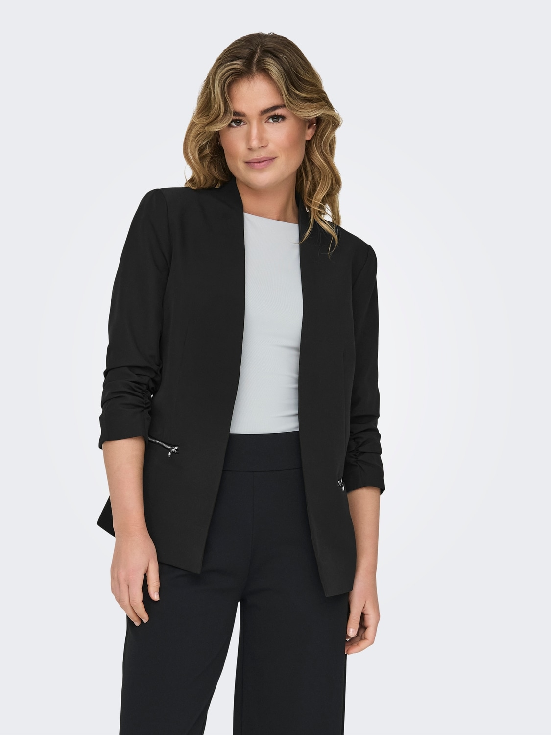 ONLY Kurzblazer »ONLBERRY 3/4 ZIP BLAZER CC TLR«, geraffte 3/4 Ärmel