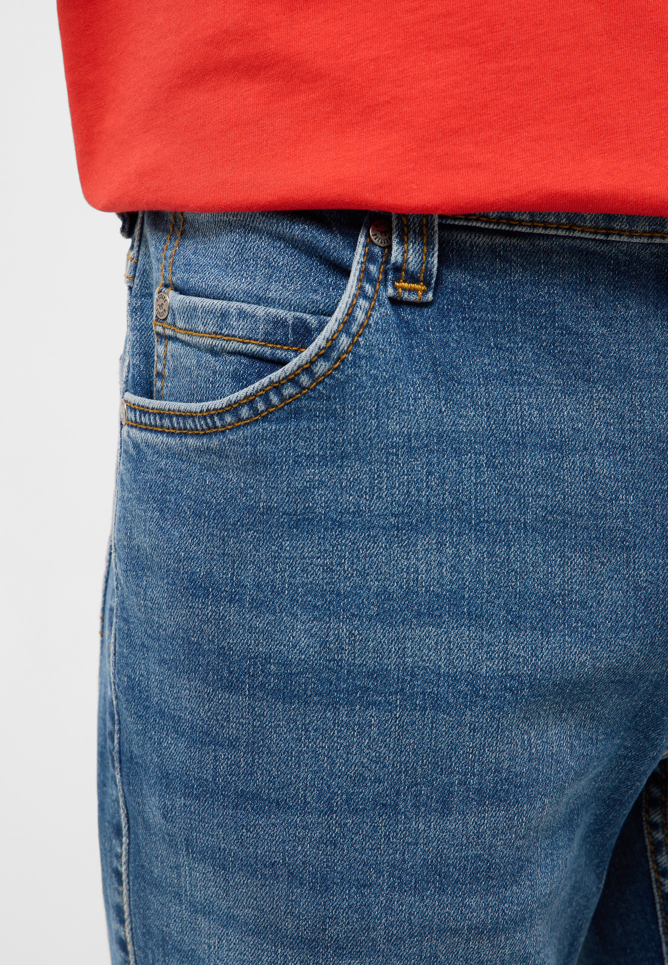 MUSTANG 5-Pocket-Jeans »Tramper Straight« mit mittelhohem Bund