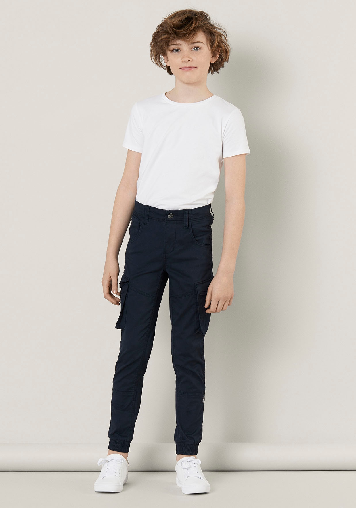 Name It Cargohose »NITBAMGO REG/R TWI CA PANT M NMT« mit den typischen Teilungsnähten