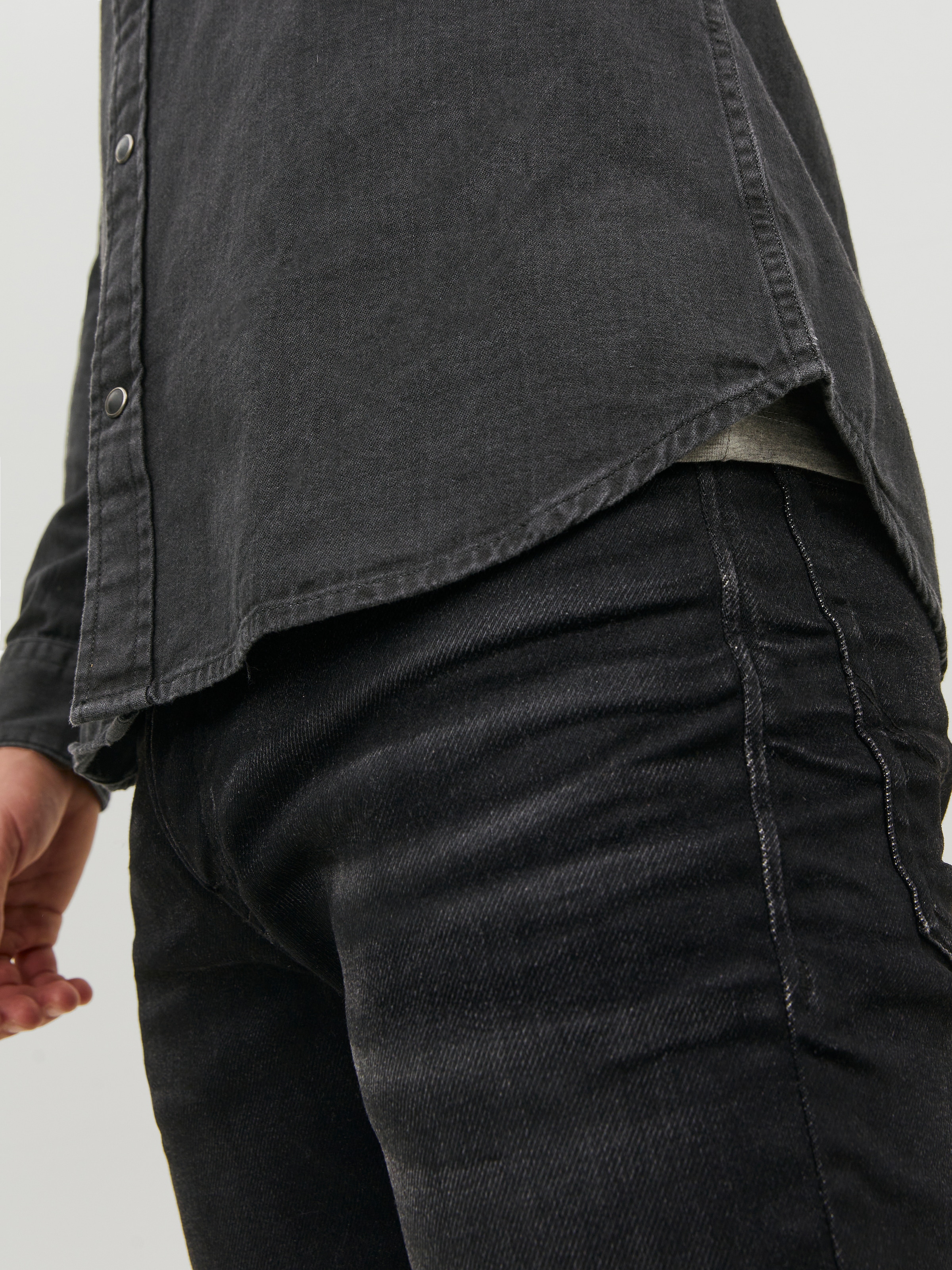 Jack & Jones Jeanshemd »JJESHERIDAN im Workwear-Stil mit robuster Baumwollqualität« unifarben, modisch, slim fit, Baumwolle, Hemdkragen