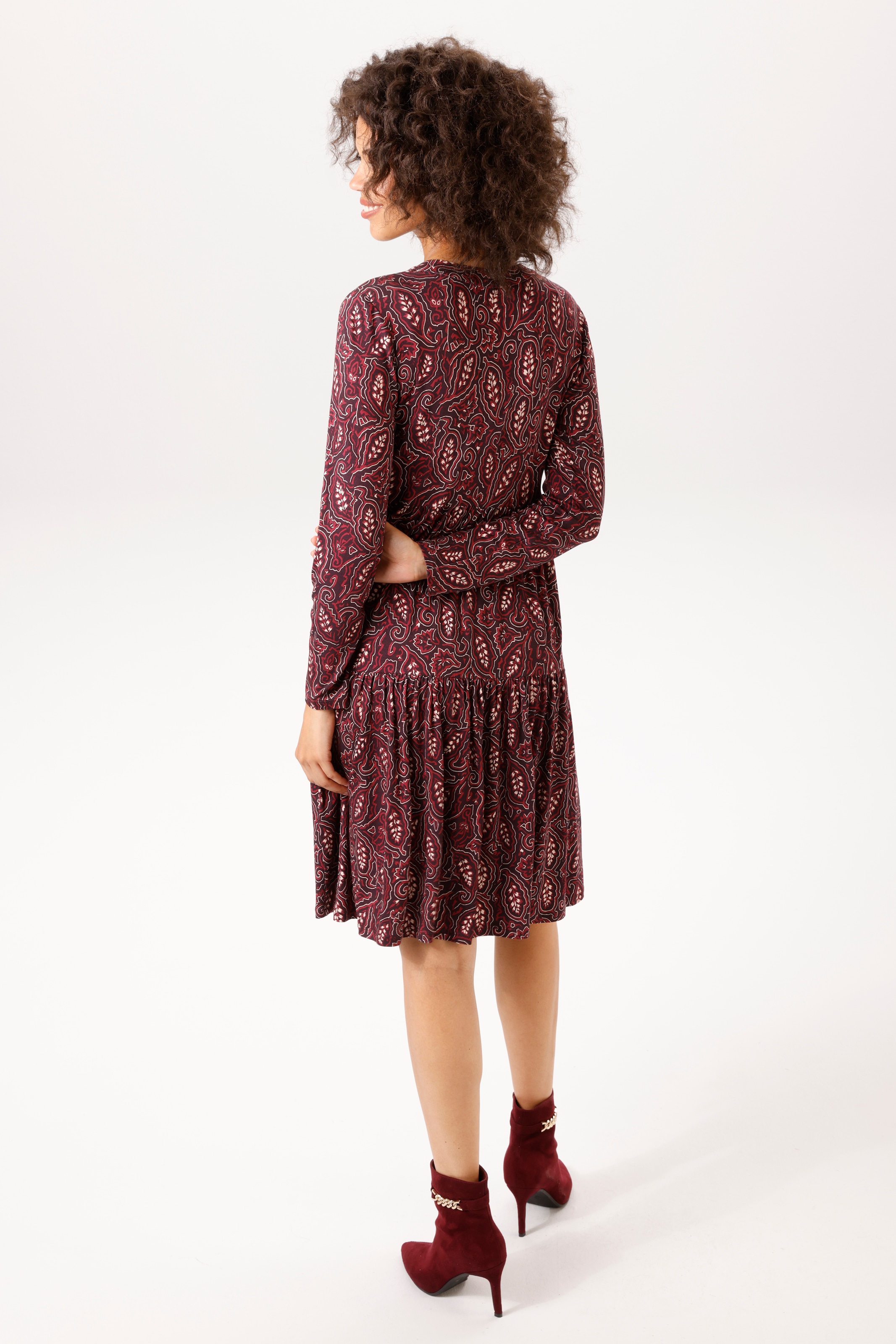 Aniston CASUAL Robe en jersey avec impression graphique feuille - chaque pièce est unique - NOUVELLE COLLECTION