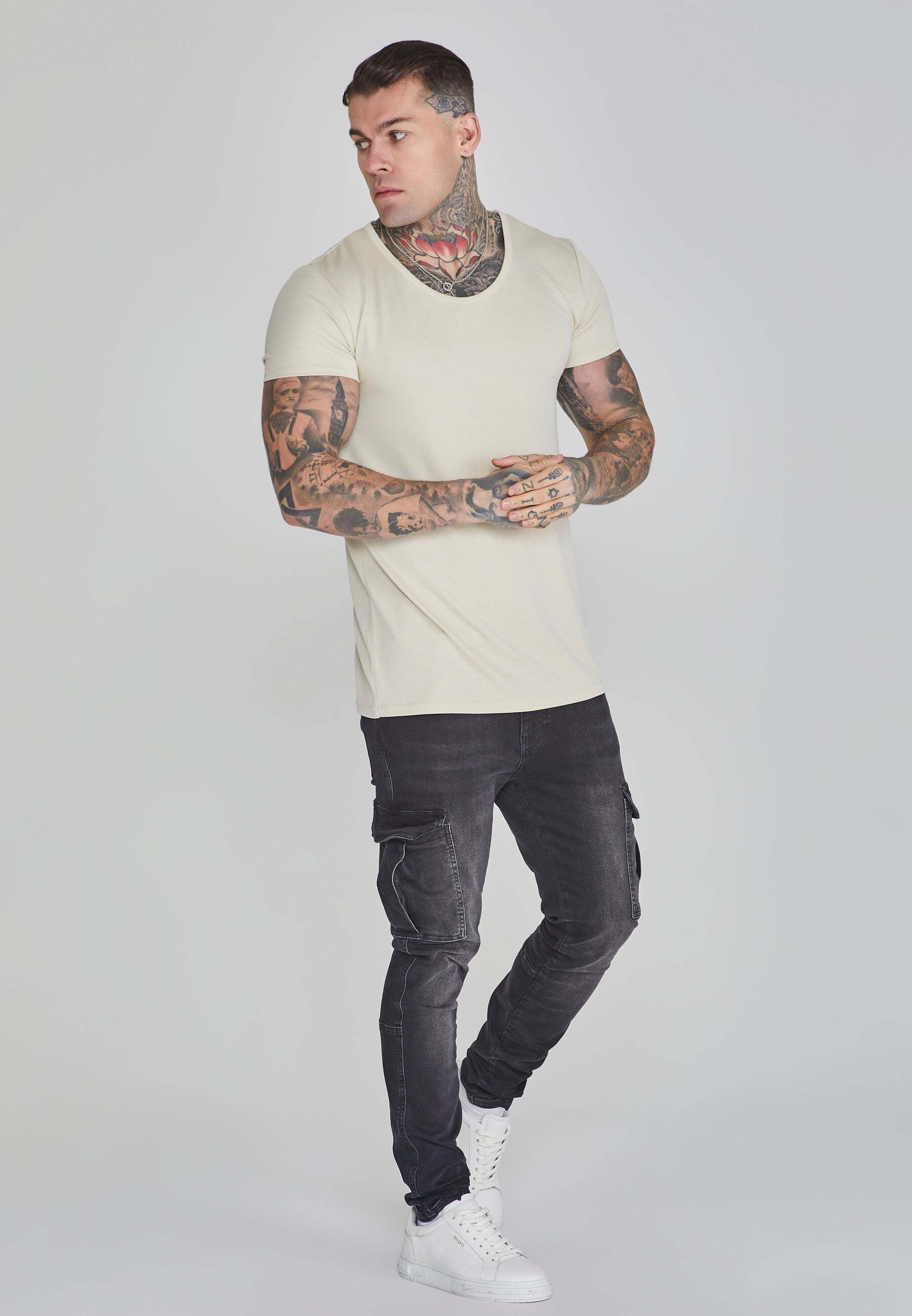 Siksilk T-Shirt »Siksilk T-Shirt Muscle Fit T-Shirt in Ecru«