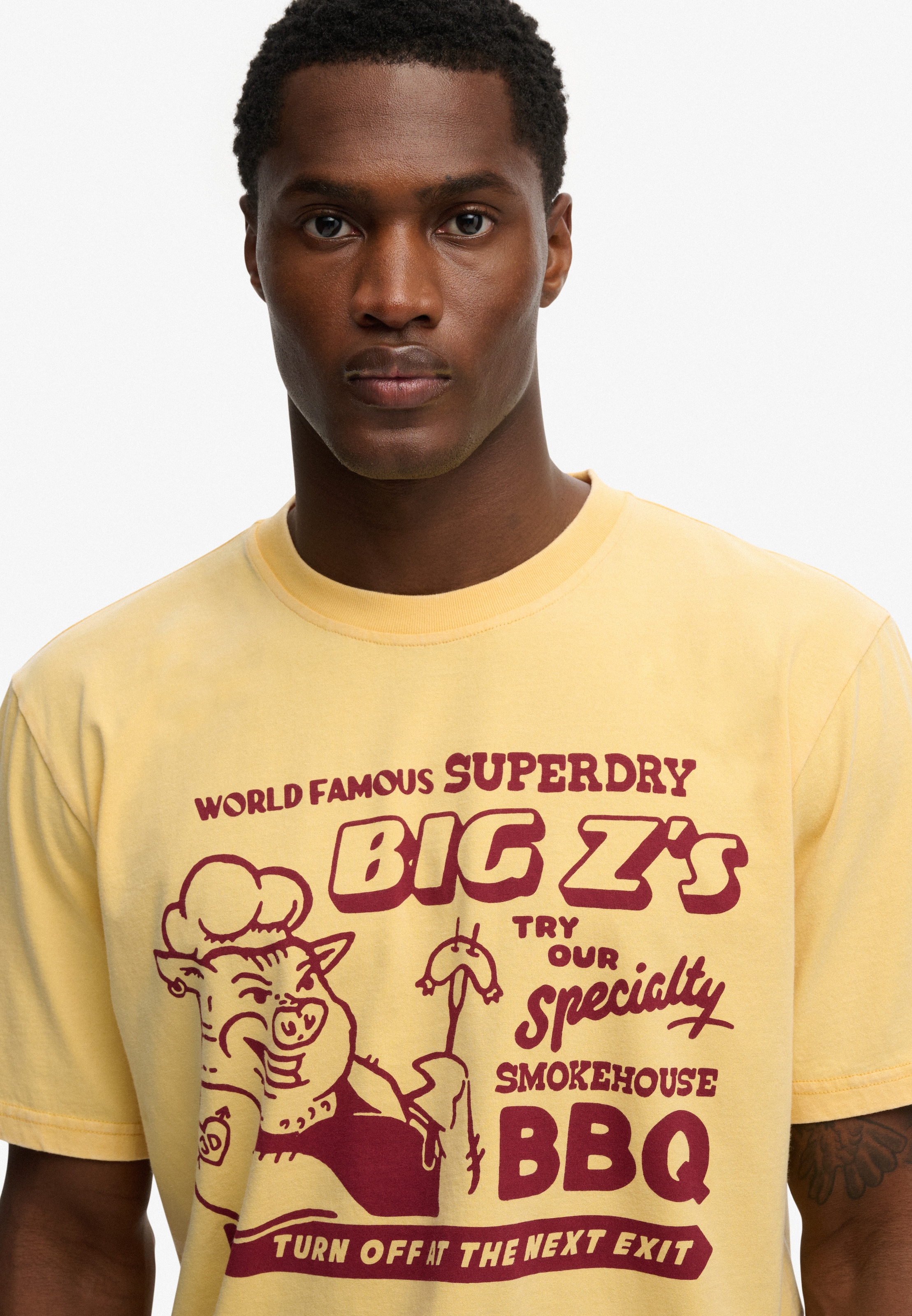 Superdry Shirt à col rond »ROADSIDE TRADE LOOSE TEE« Coupe décontractée, en coton et jersey simple, avec impression, facile d'entretien
