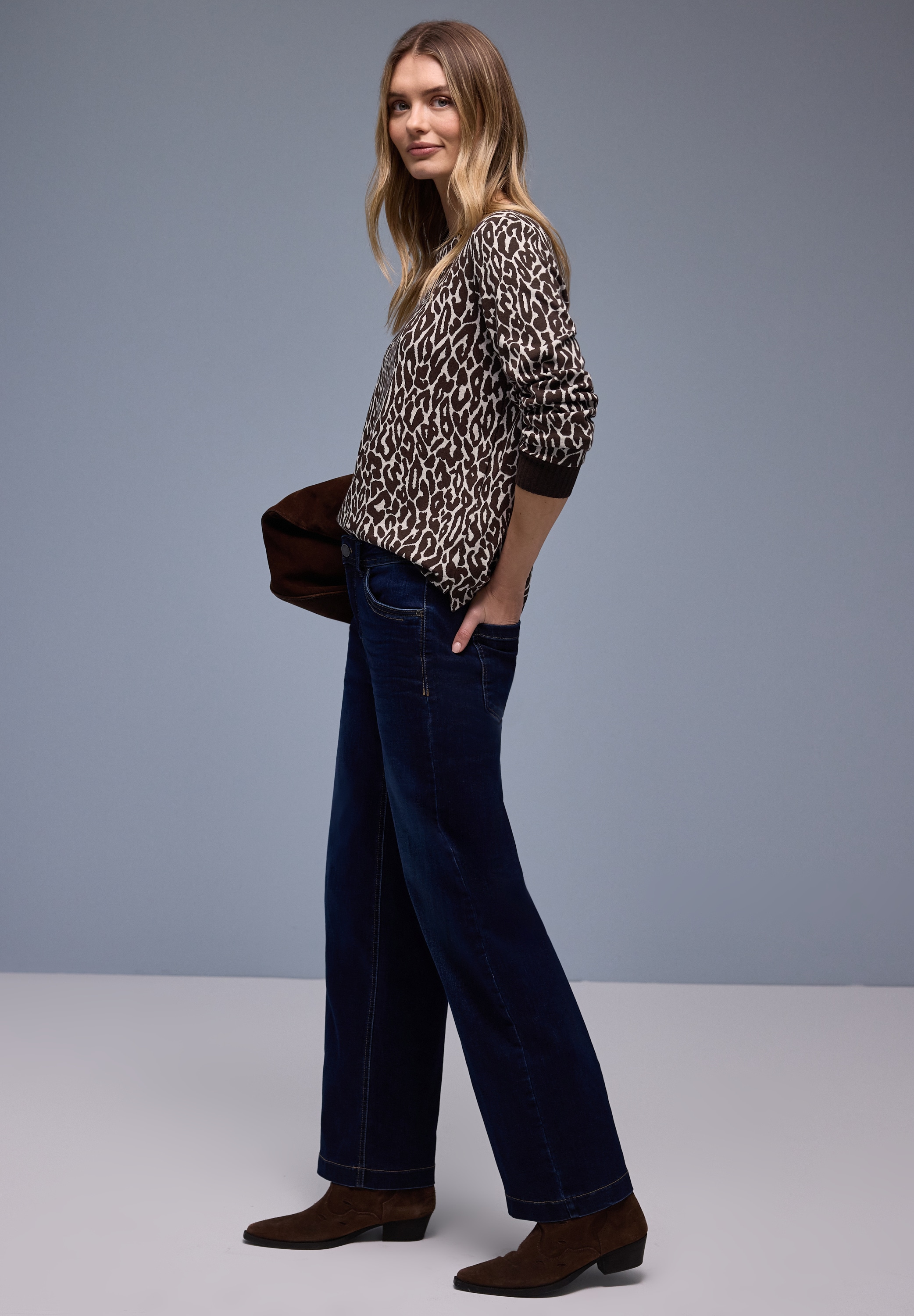 STREET ONE Langarmshirt im Leo-Jaquard-Look