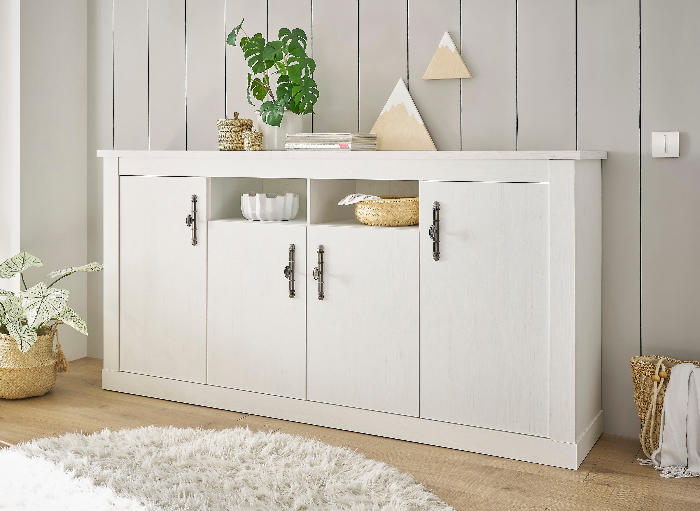 Image of Home affaire Sideboard "RAVENNA" im romantischen Landhausstil, Griffe aus Metall, Breite 201 cm