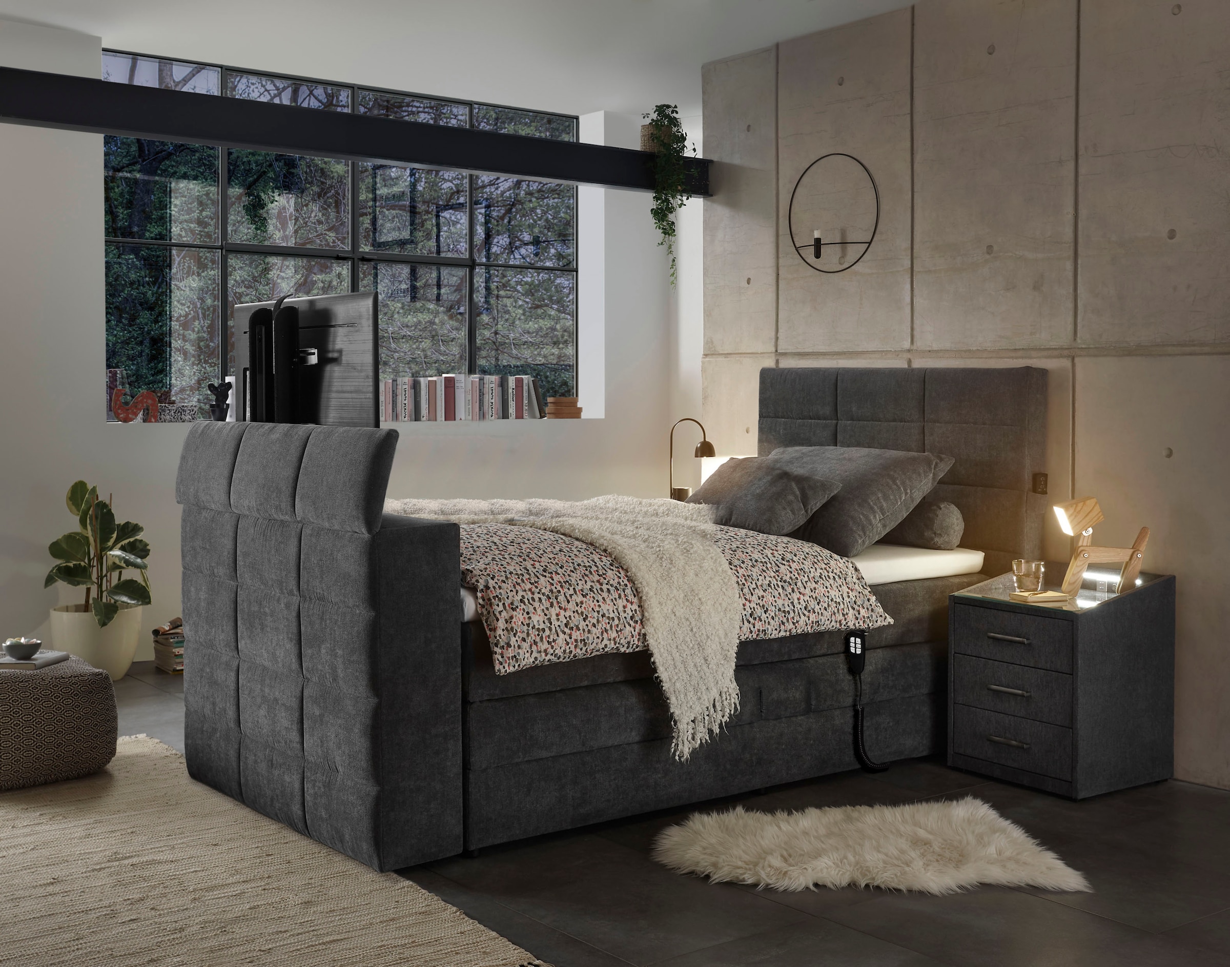 ED EXCITING DESIGN Boxspringbett »Denver« inkl. Motor, Topper und motorisierter TV-Halterung bis 40 Zoll