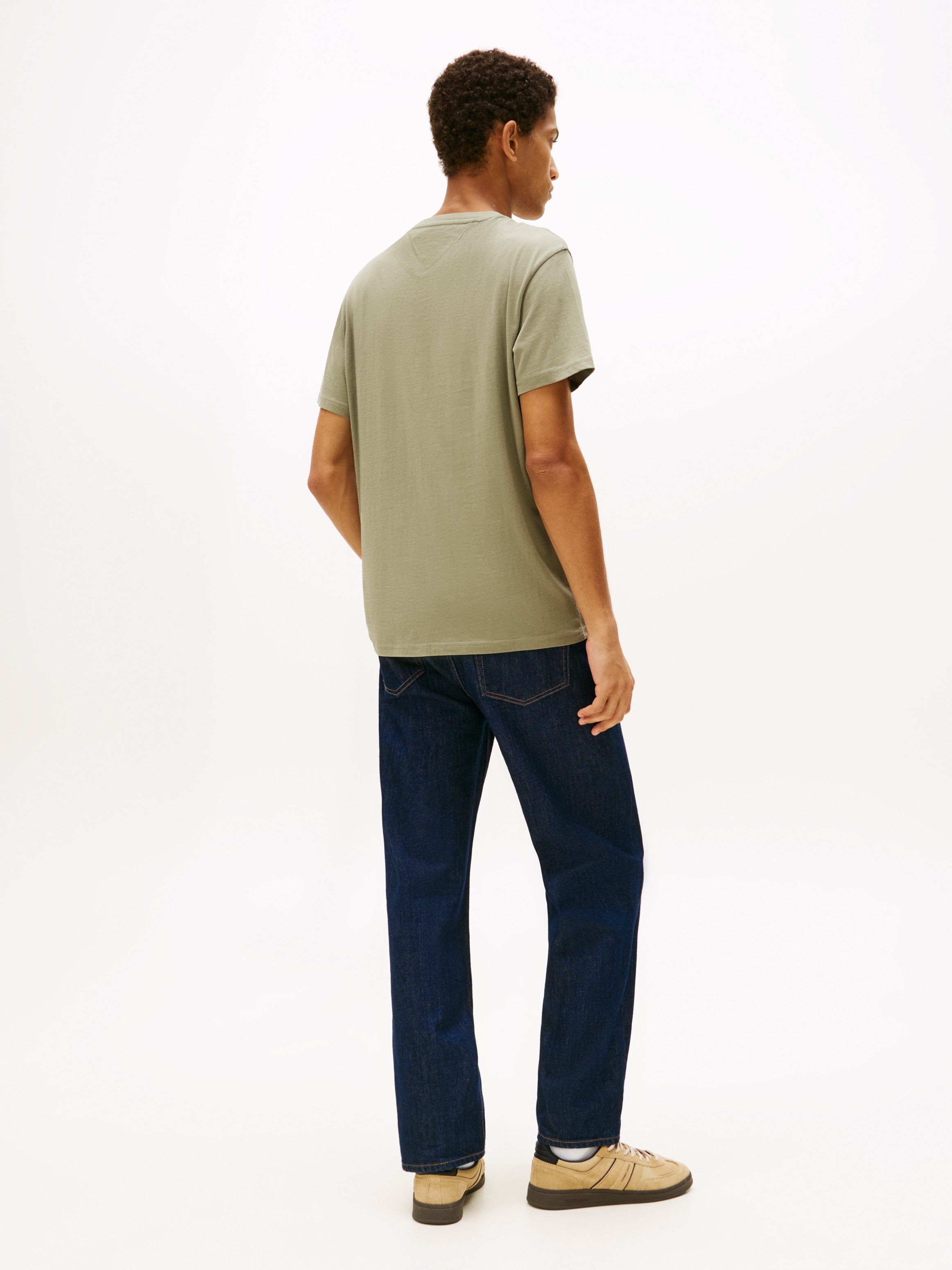Tommy Jeans T-Shirt »TJM SLIM ESSENTIAL FLAG TEE EXT«, Mit Rundhalsausschnitt