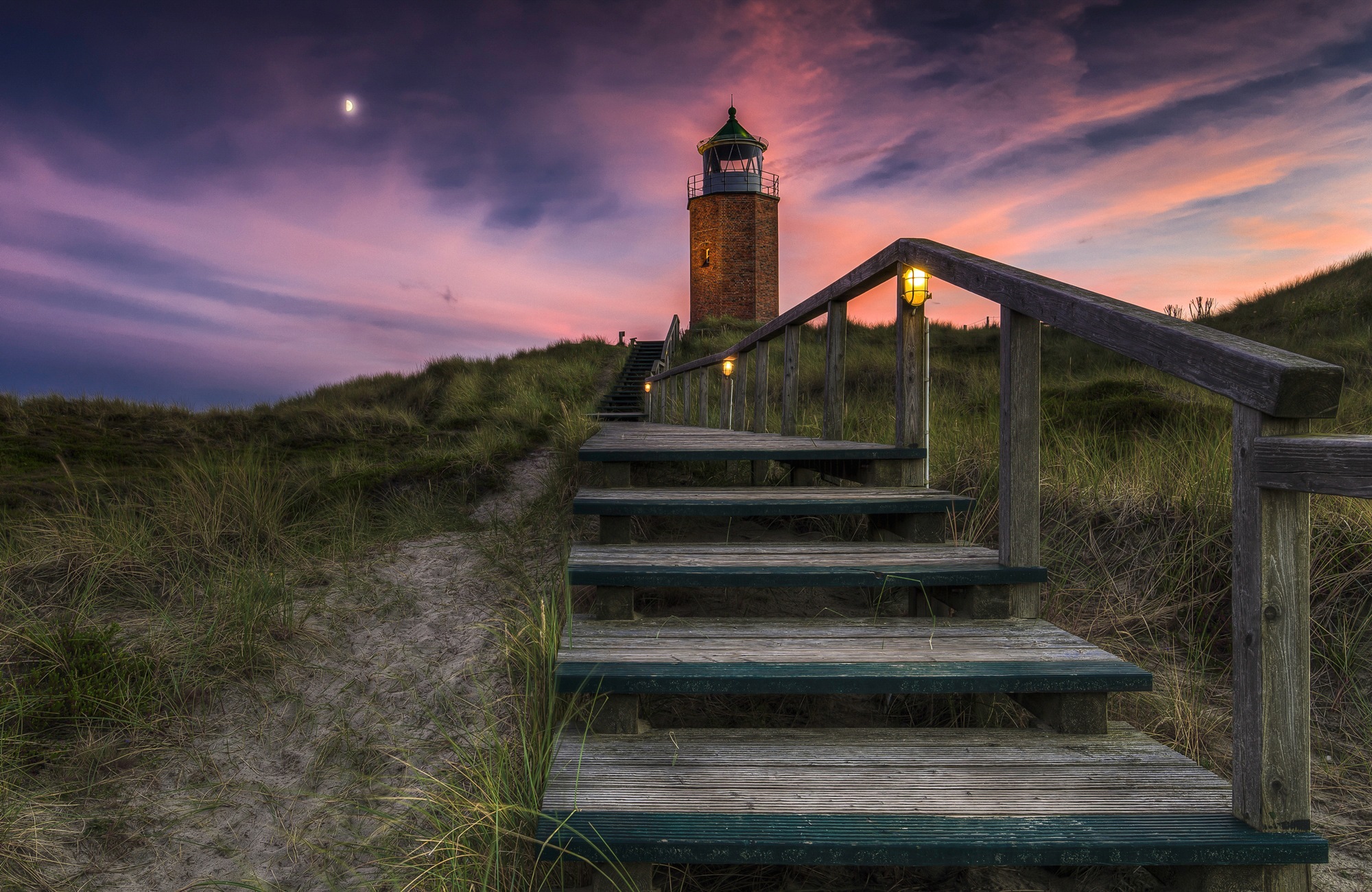 Image of Papermoon Fototapete »Photo-Art THOMAS SIEGEL, WEG ZUM LEUCHTTURM«, Vliestapete, hochwertiger Digitaldruck, inklusive Kleister bei Ackermann Versand Schweiz