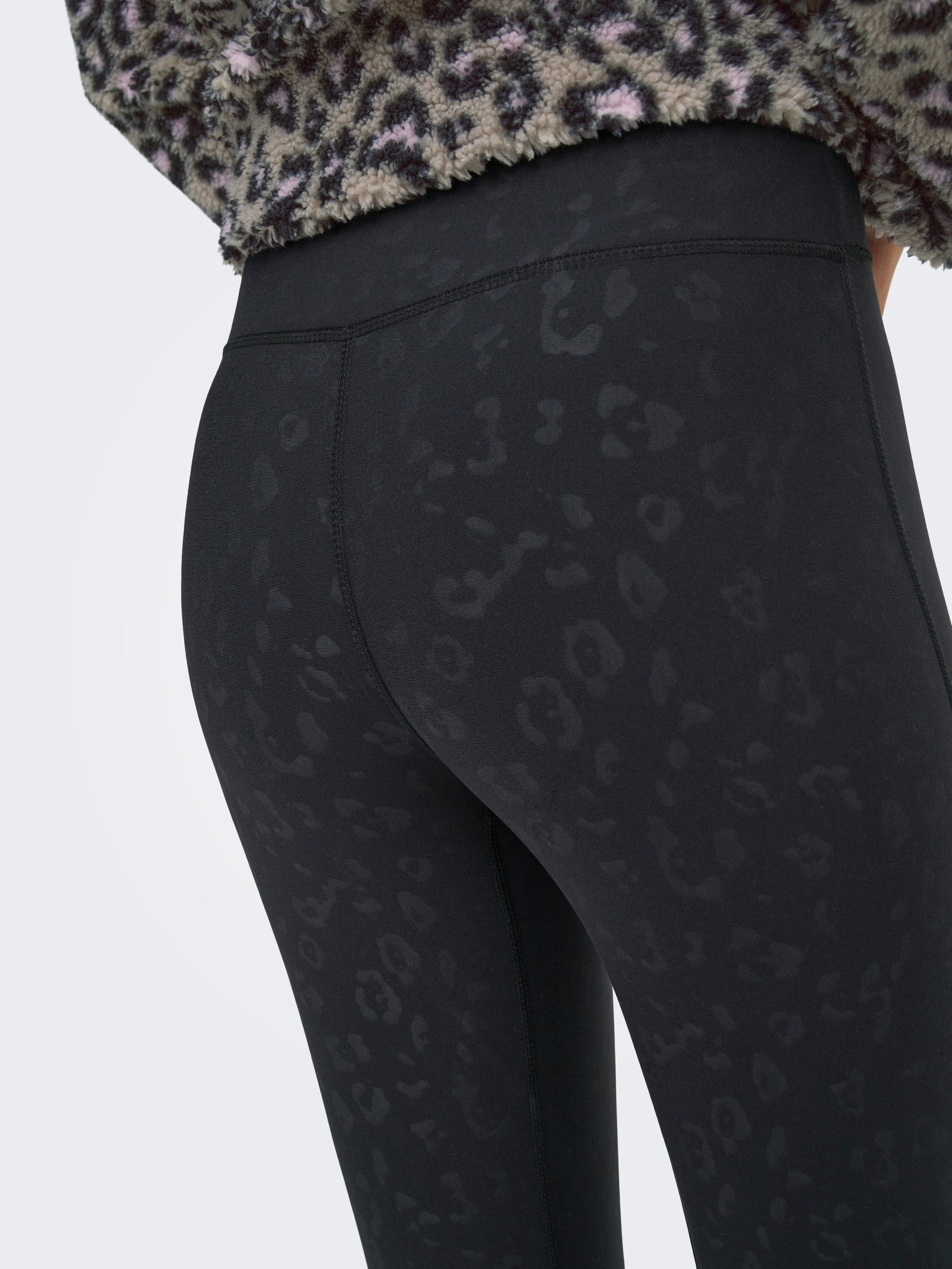 ONLY Play Cuissards fonctionnels »ONPJAM-2-LEE HW AOP PCK TIGHTS NOOS«  mélange de matériaux
