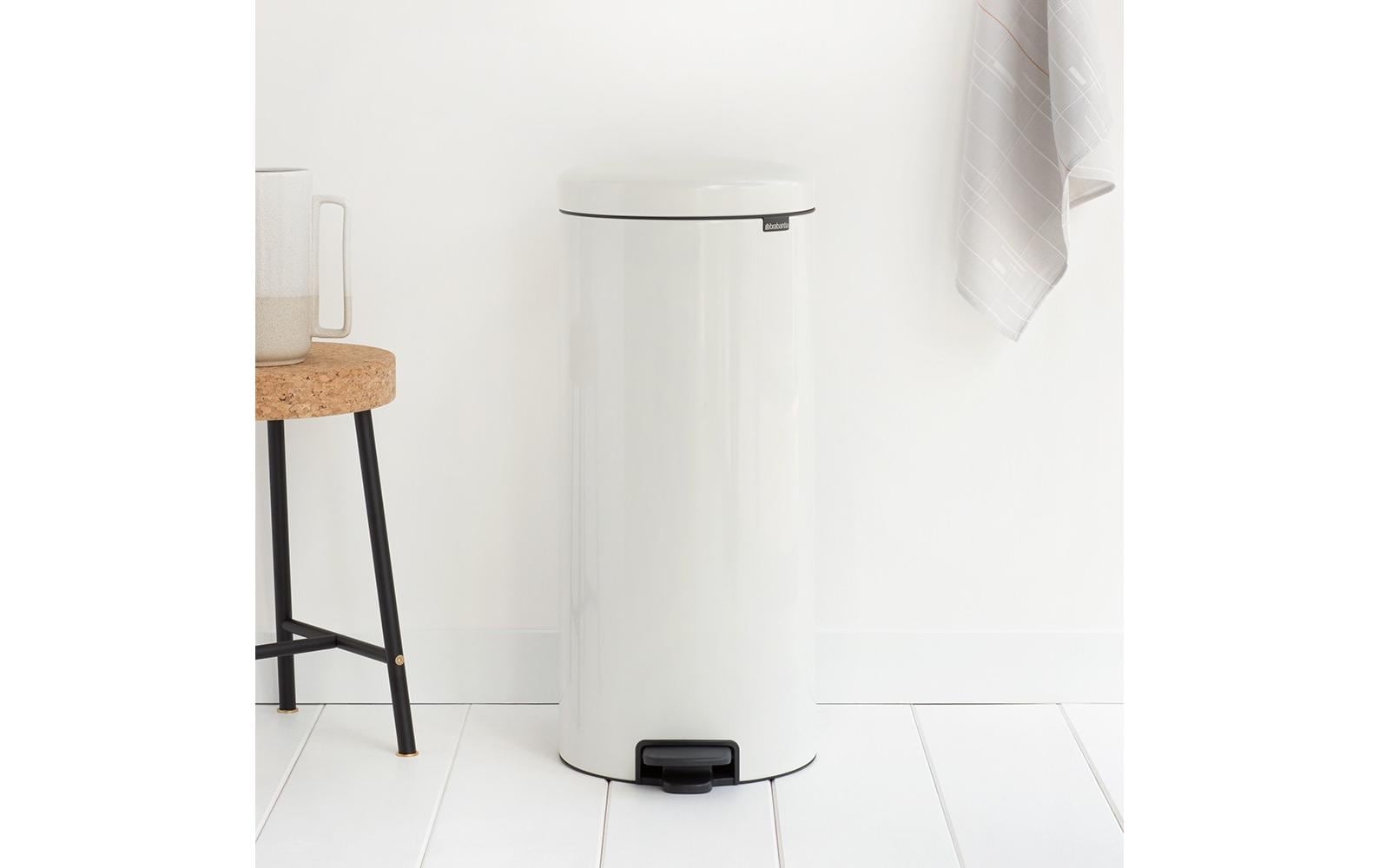 Brabantia Mülleimer »NewIcon Treteimer, 30L« 1 Behälter sanft schliessender Deckel, mit leichter Pedalbedienung