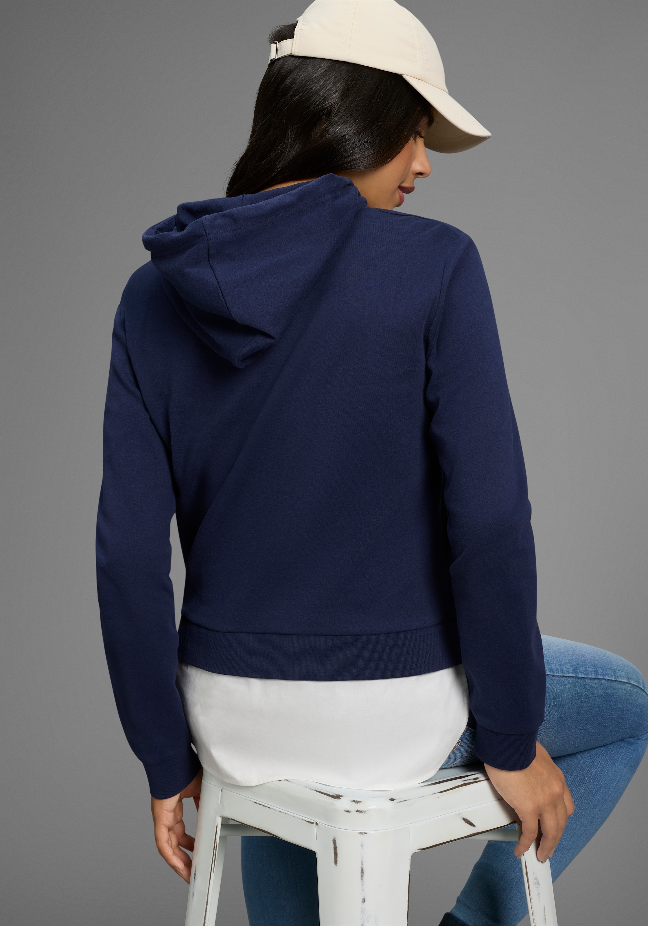 KangaROOS Kapuzensweatshirt, mit angenähtem Blusensaum