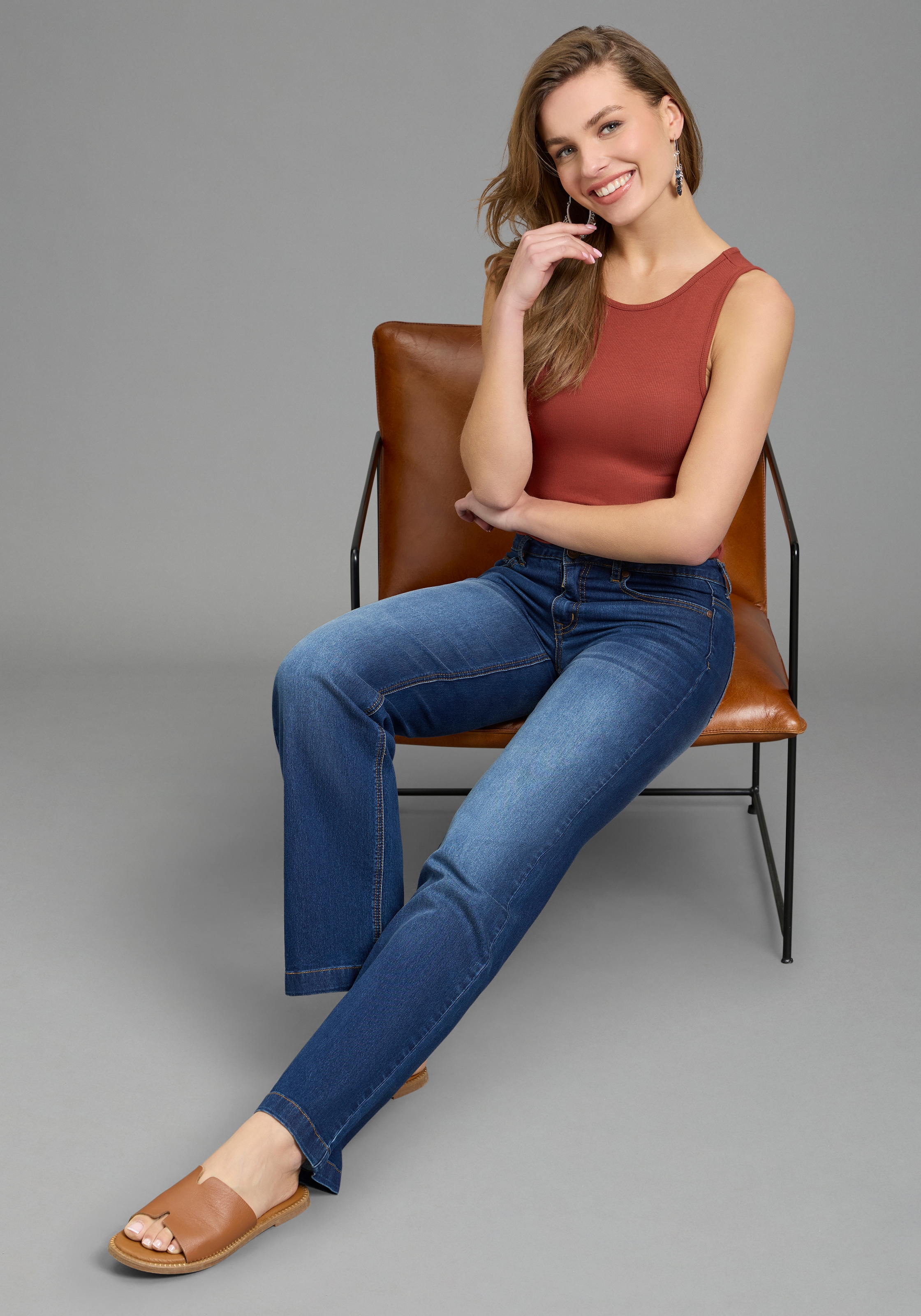 Flashlights Body aus weicher Rippqualität, figurenbetonte Passform, Tanktop