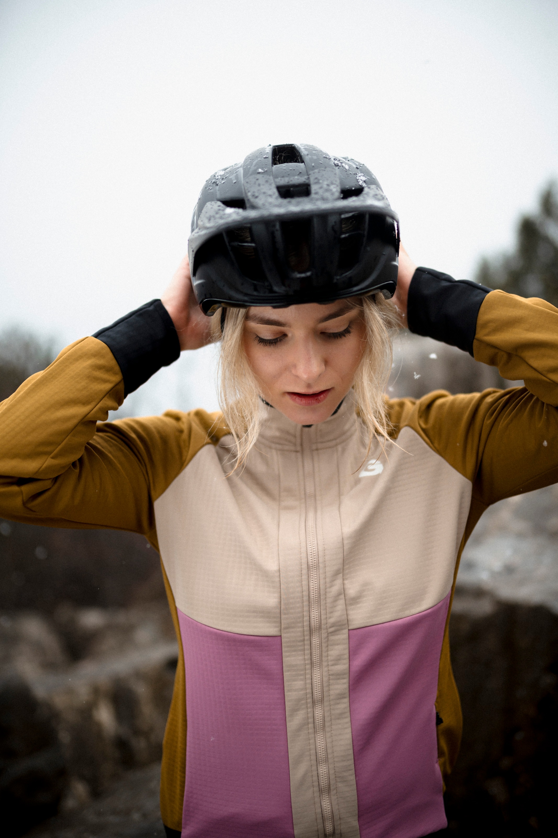 Gonso Fahrradjacke »Trail Jacket Softshell W« Wasserabweisende, strapazierfähige und atmungsaktive Radjacke.