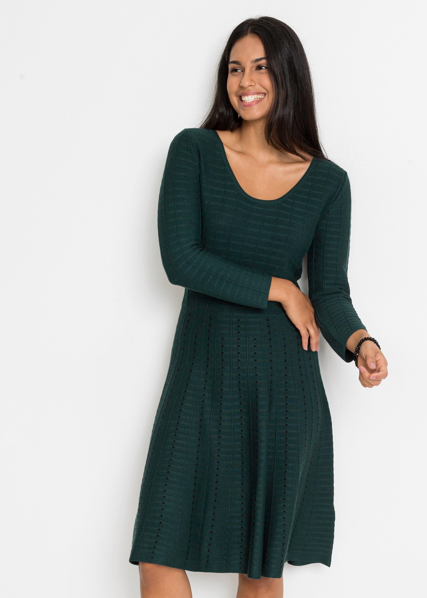 Image of bonprix Strickkleid "Strickkleid aus fliessendem Viskose-Mix" für besondere Anlässe, aus Viskose-Mix, ausgestellte Passform