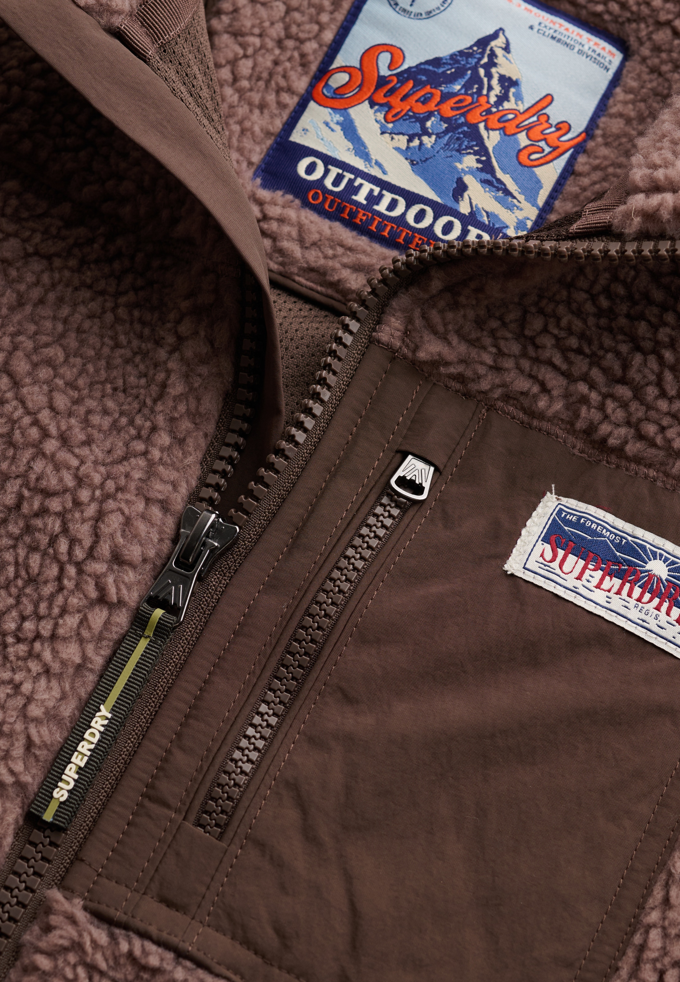 Superdry Sweat à capuche »HERITAGE ZIP THROUGH FLEECE« fibre synthétique, coupe décontractée