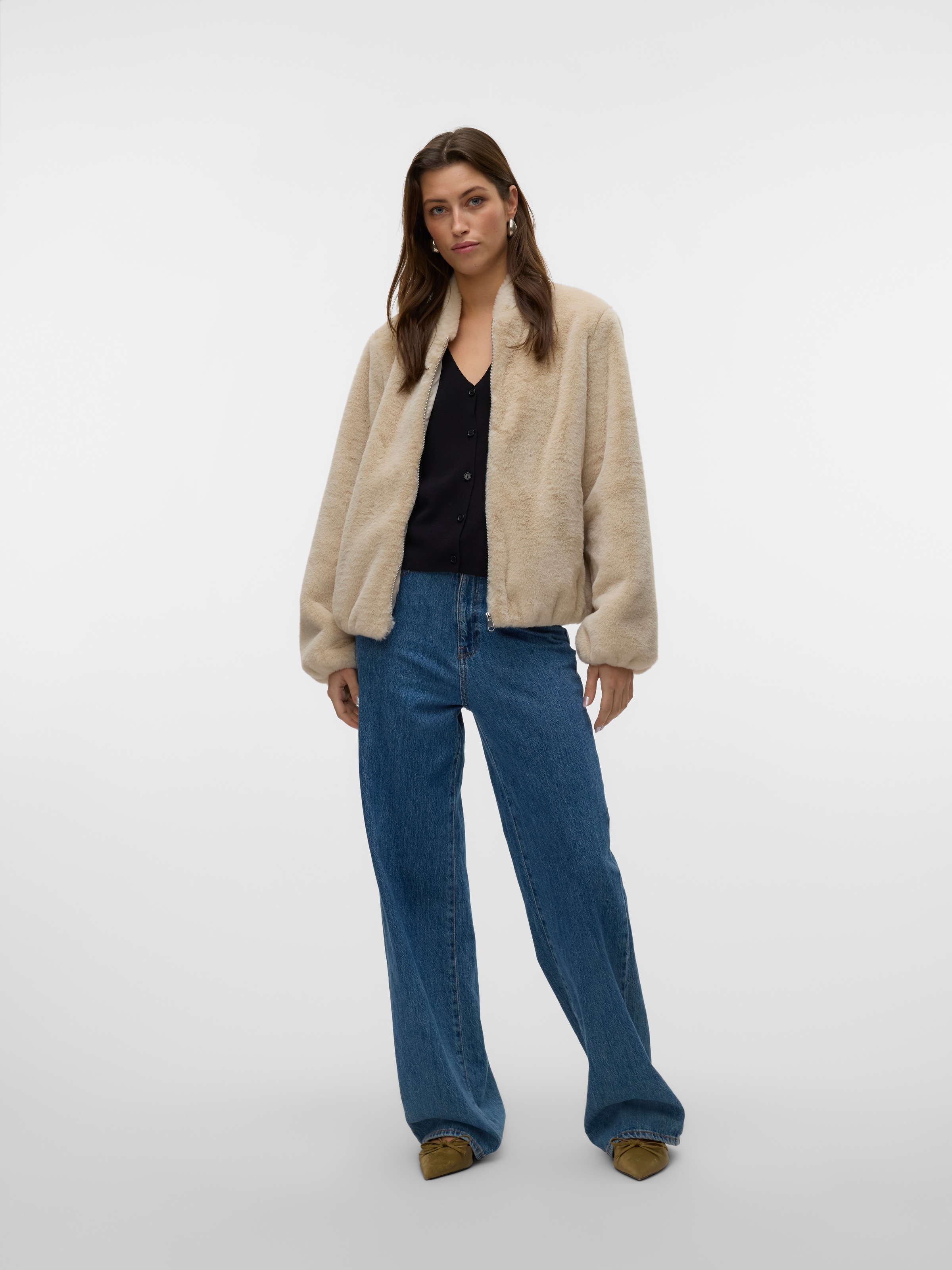 Vero Moda Fellimitatjacke »VMSONJALIGA SHORT JACKET GA BOO«, ohne Kapuze