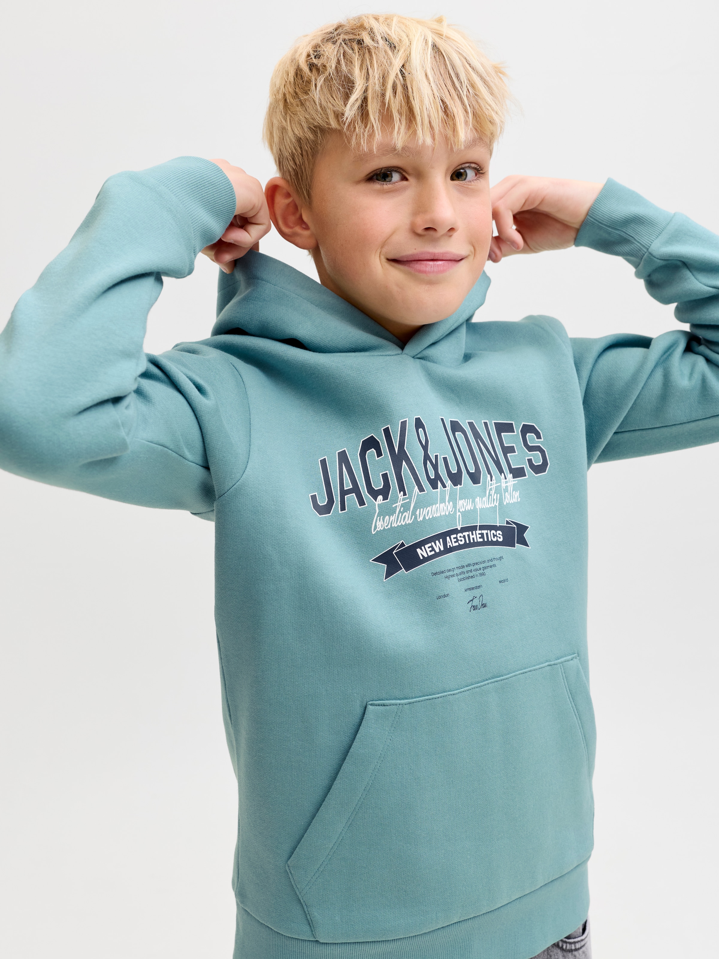 Jack & Jones Junior Sweat à capuche »JJELOGO SWEAT HOOD 2 COL AW25 NOOS JNR«
