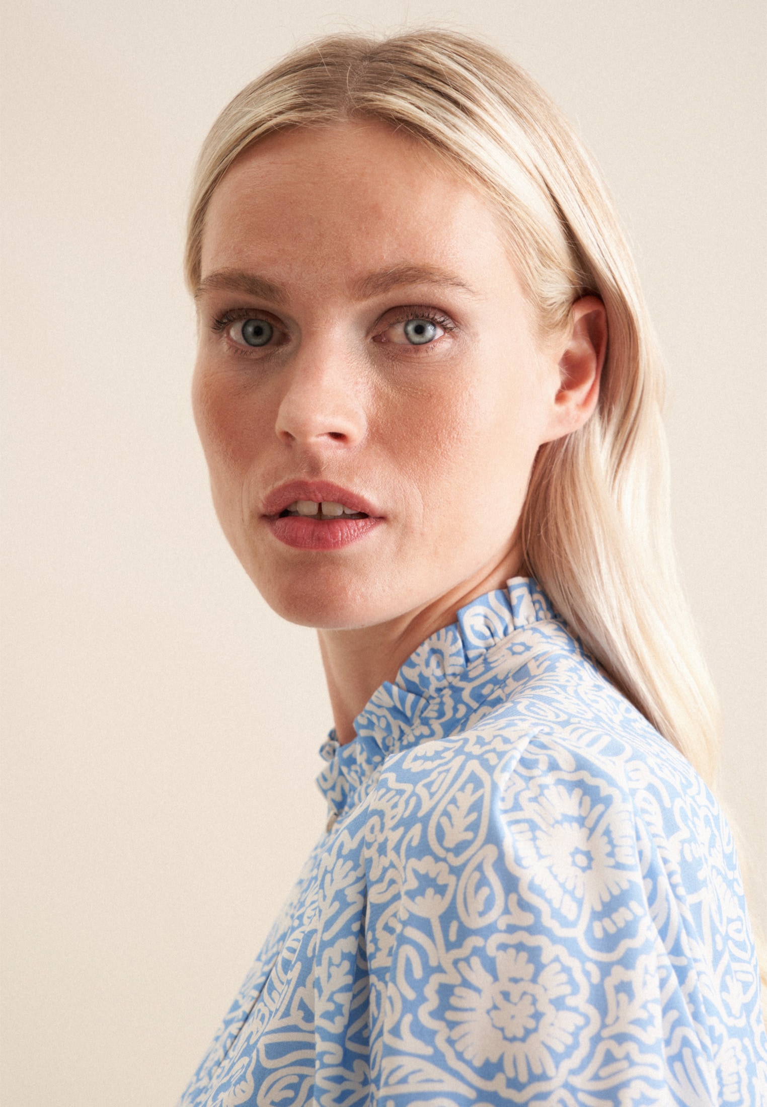 seidensticker Chemisier à chemise »Schwarze Rose« 1/2 Rundhals Floral