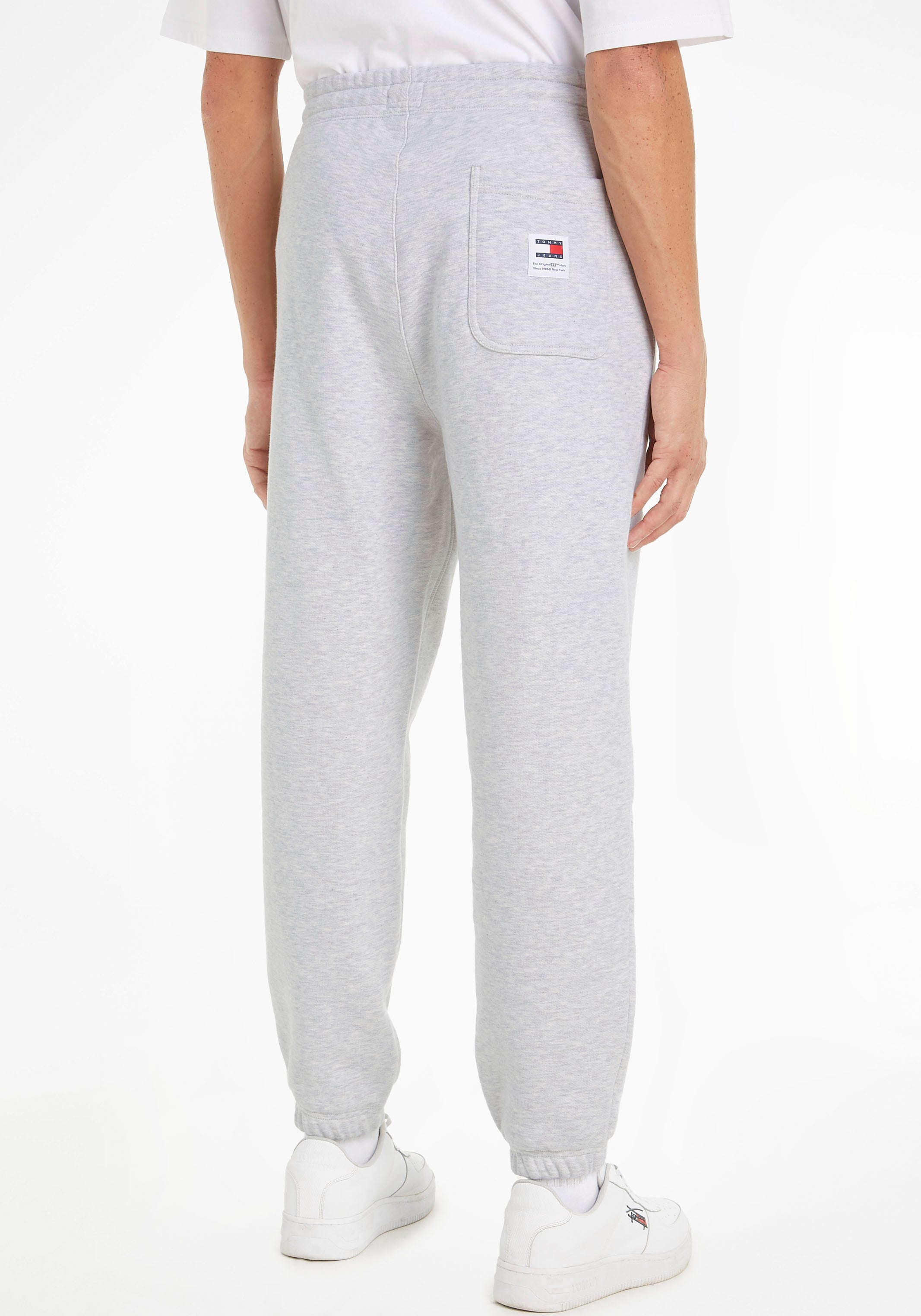 Tommy Jeans Plus Sweatpants »TJM RLX NEW CLASSICS JOG EXT«, mit Tommy Jeans Schriftzug