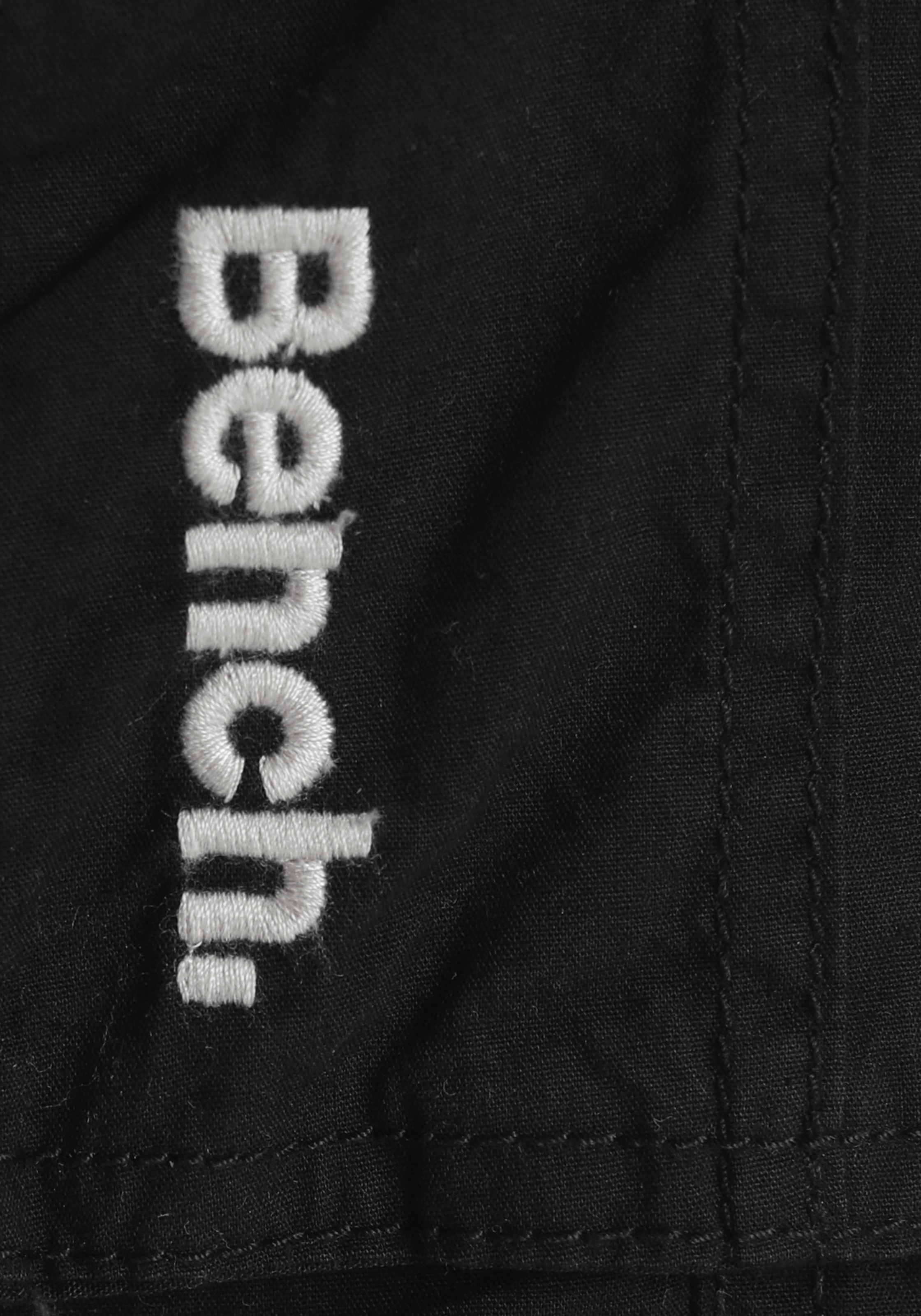 Bench. Bermudas, (Set, 2 tlg., mit Gürtel), mit vielen Taschen und Gürtel