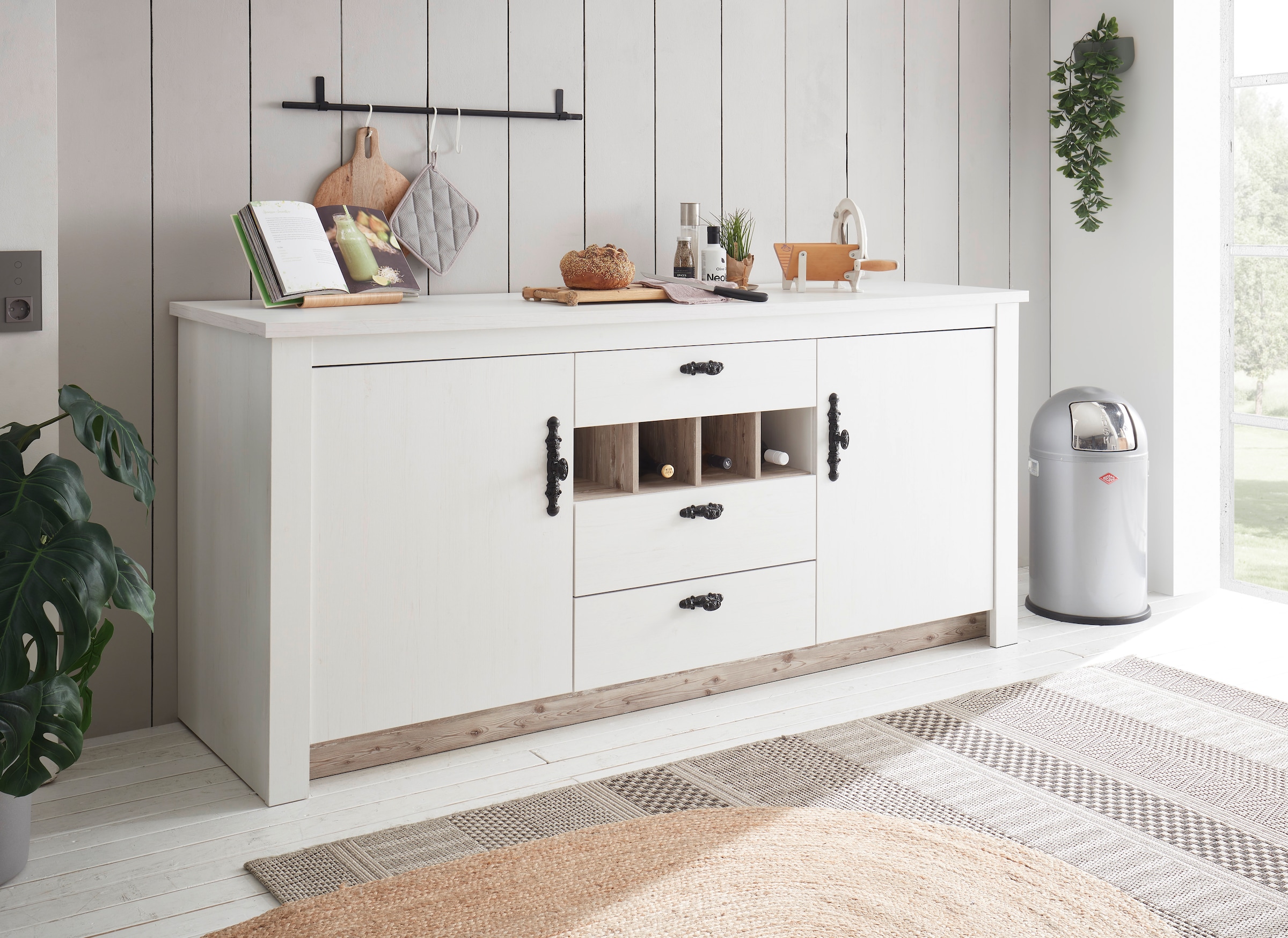 Home affaire Unterschrank »Florenz, Küchenunterschrank in Pinie Weiss, Unterschrank«, mit verschnörkeltem Metallgriff, im Landhausstil, Arbeitshöhe 92 cm