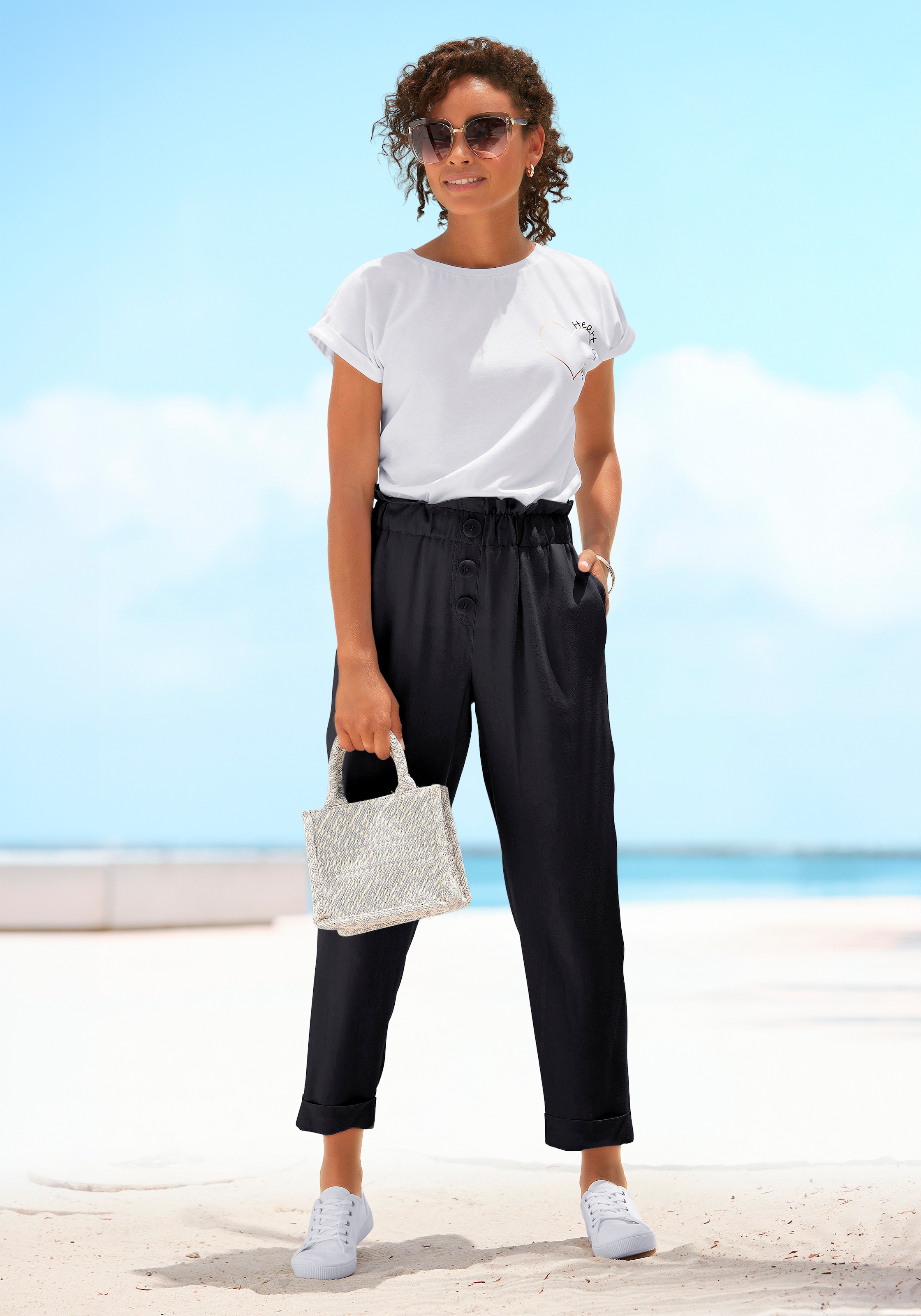 LASCANA Pantalon paperbag »für den Sommer aus luftig-leichtem Stoff«  mit Zierknöpfen und Elastikbund, Sommerhose, gekrempelter Hosensaum