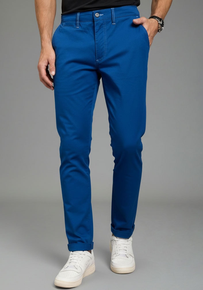 Image of KangaROOS Chinohose Regular Fit, mit geradem Bein, etwas niedrigere Leibhöhe