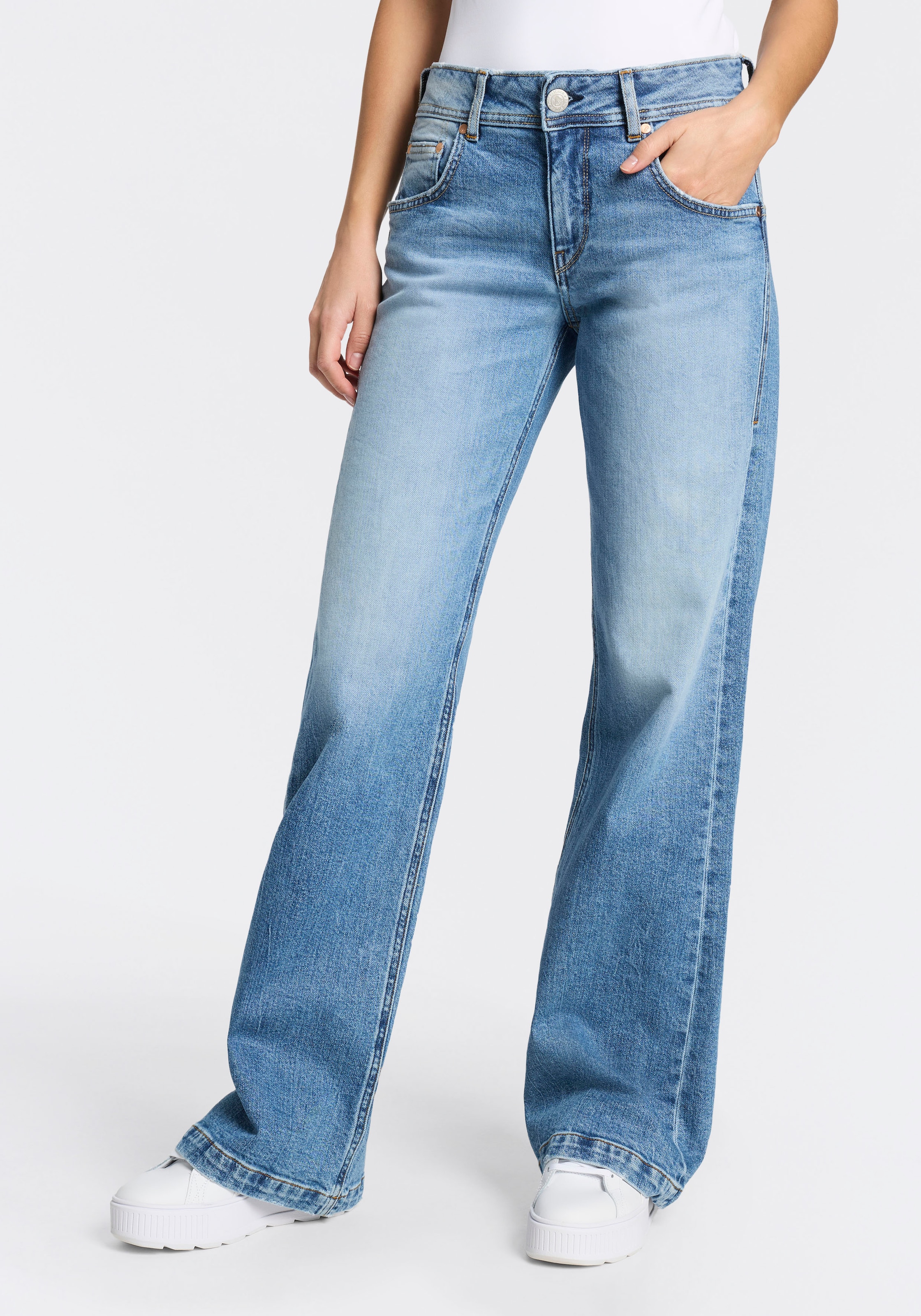Image of Herrlicher Straight-Jeans "Edna Denim" unten leicht ausgestellt, High Waist