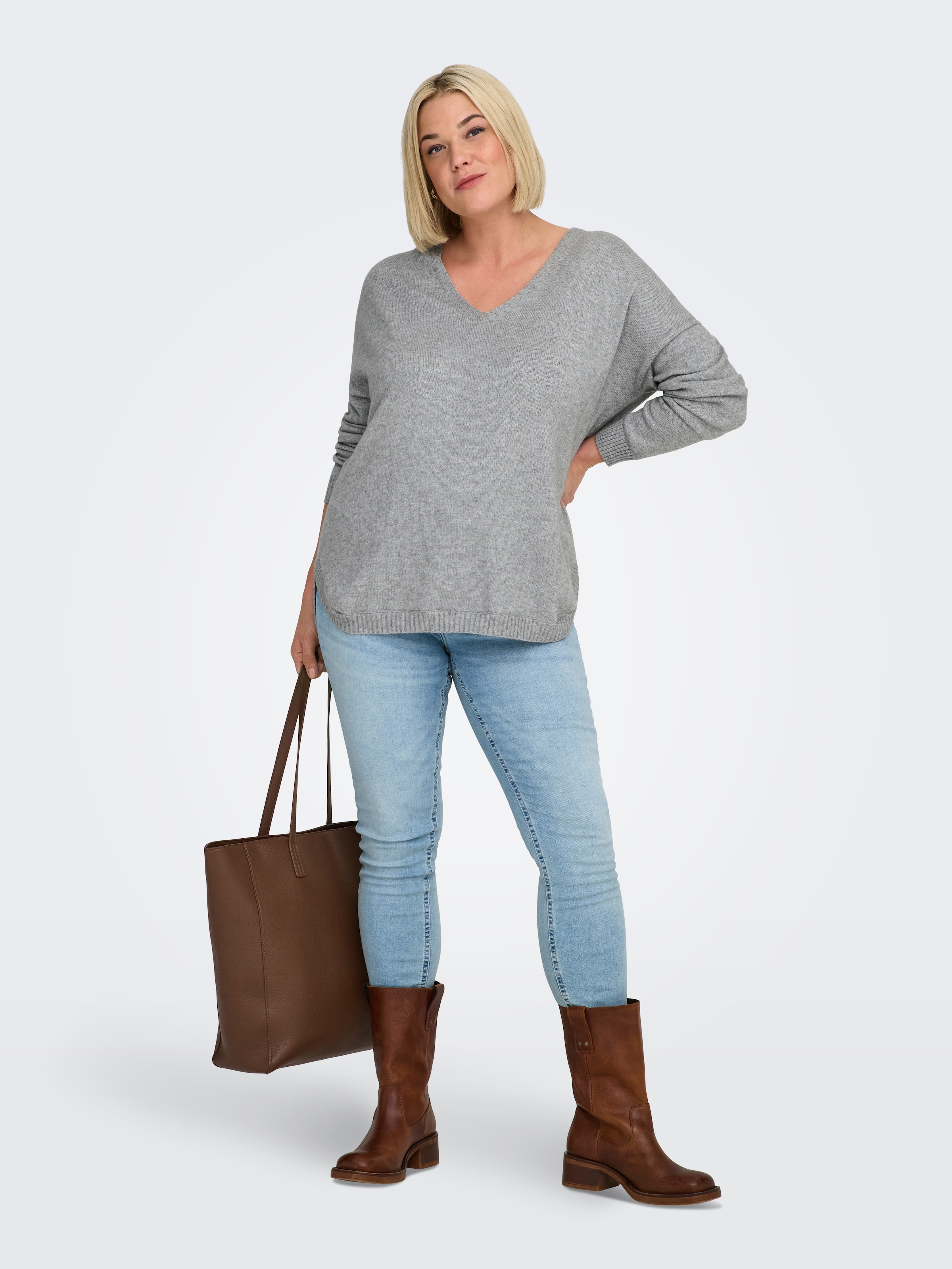 ONLY CARMAKOMA V-Ausschnitt-Pullover »CARMARGARETA LS PULLOVER KNT NOOS« Viskosemischung, regular fit